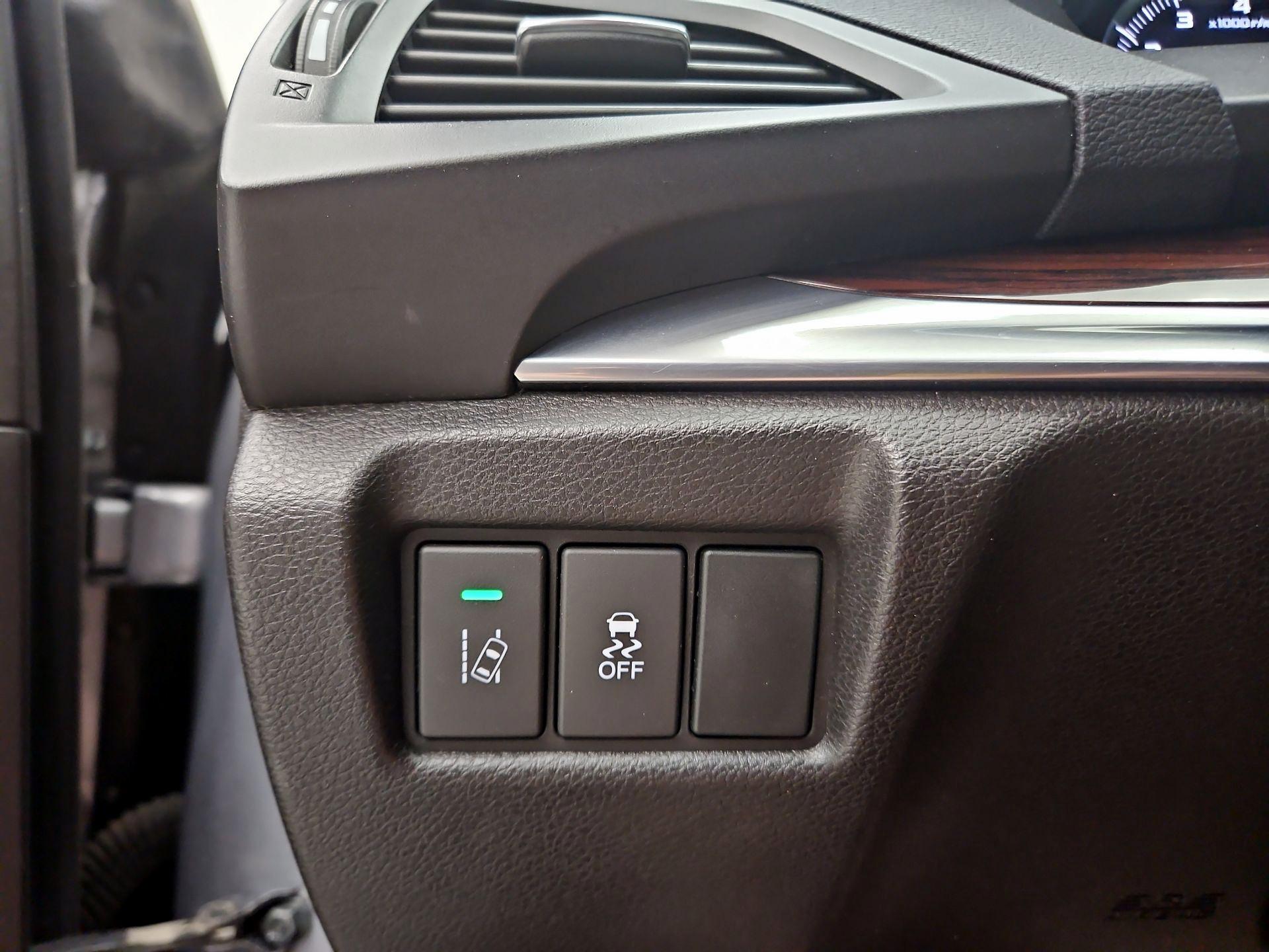 Thumbnail: 2016 Acura MDX - 13