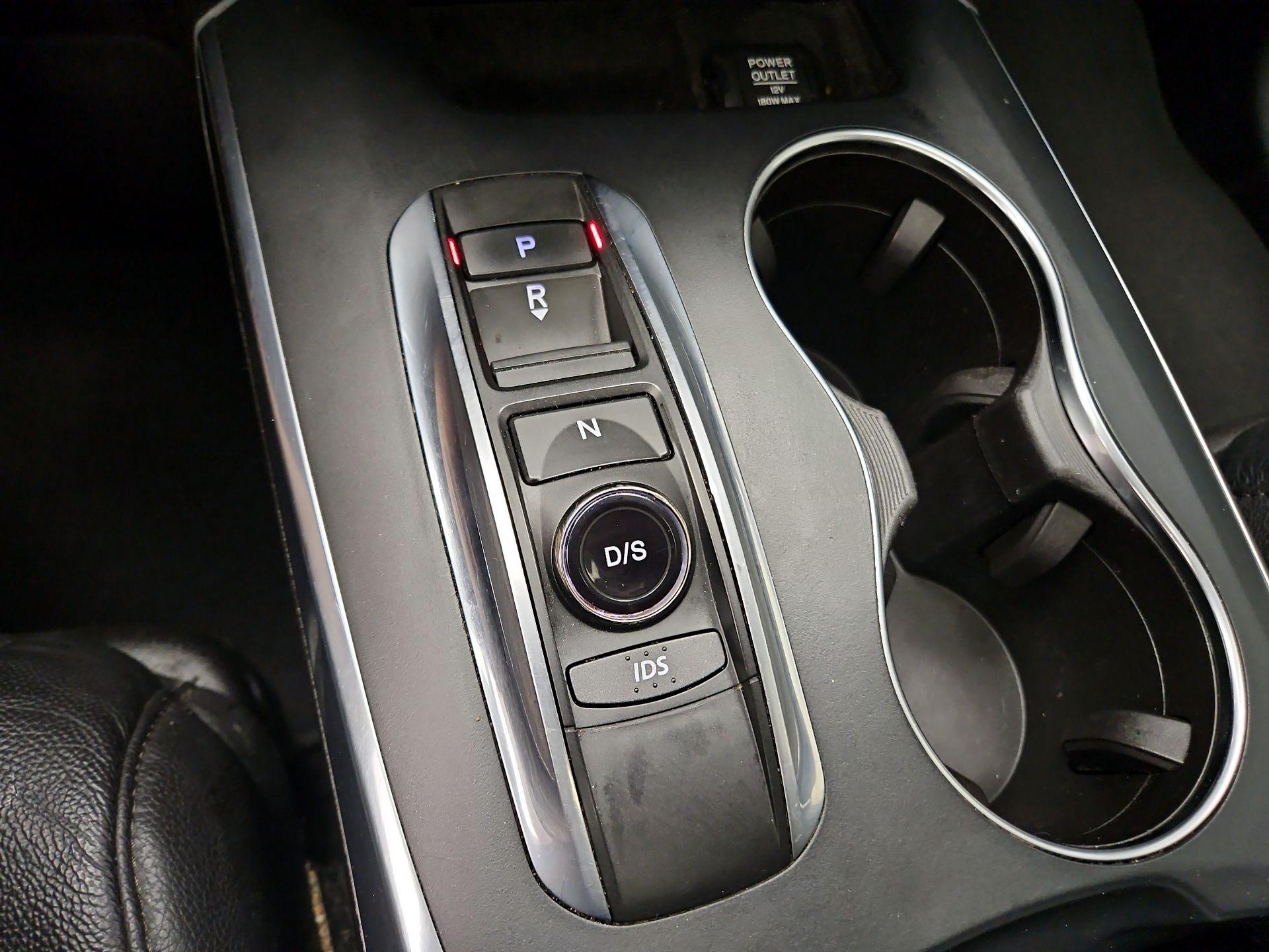 Thumbnail: 2016 Acura MDX - 17