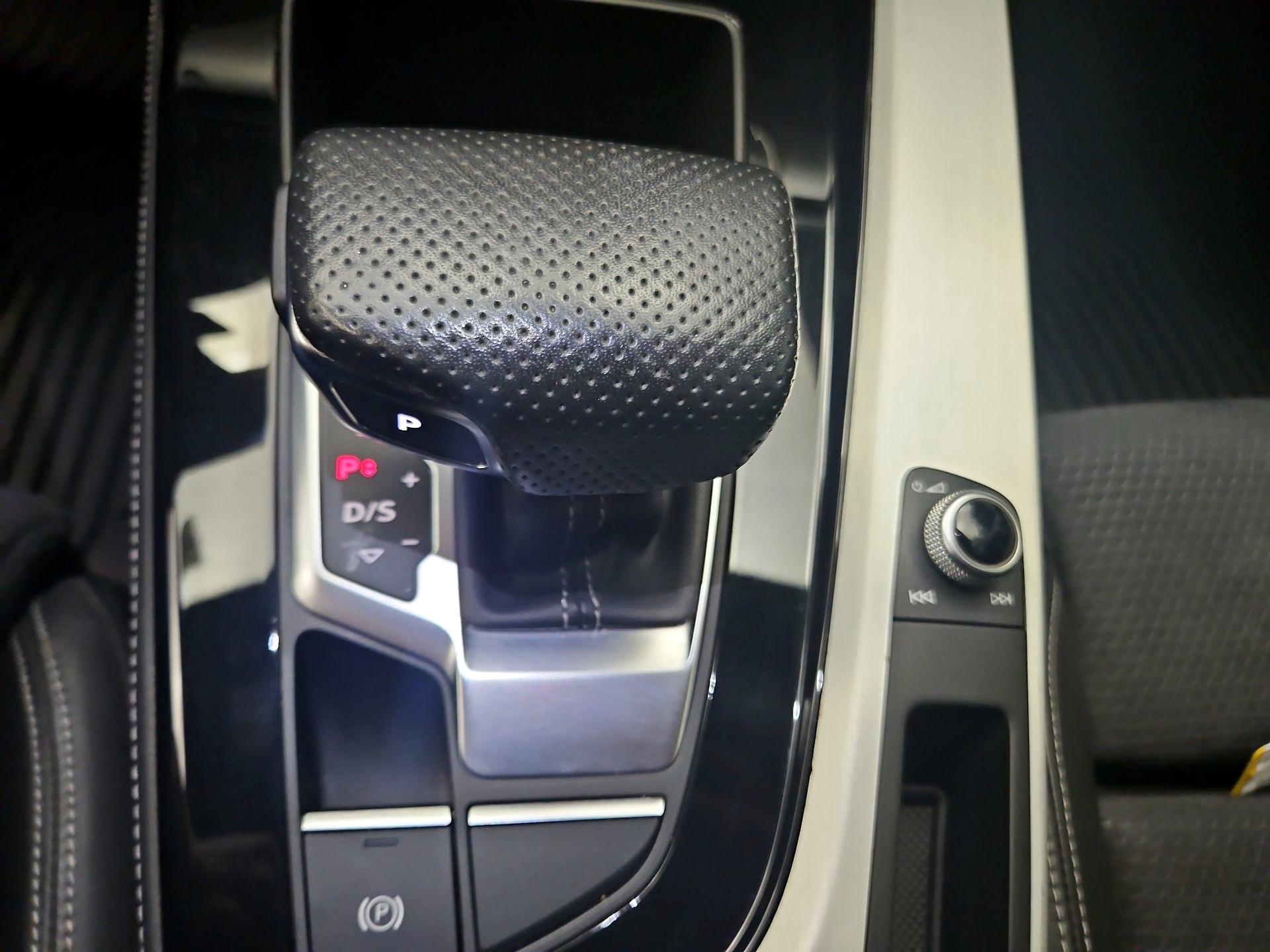 Thumbnail: 2023 Audi A4 - 18