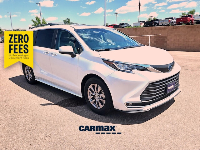 White 2023 Toyota Sienna Minivan All-Wheel Drive Automatic