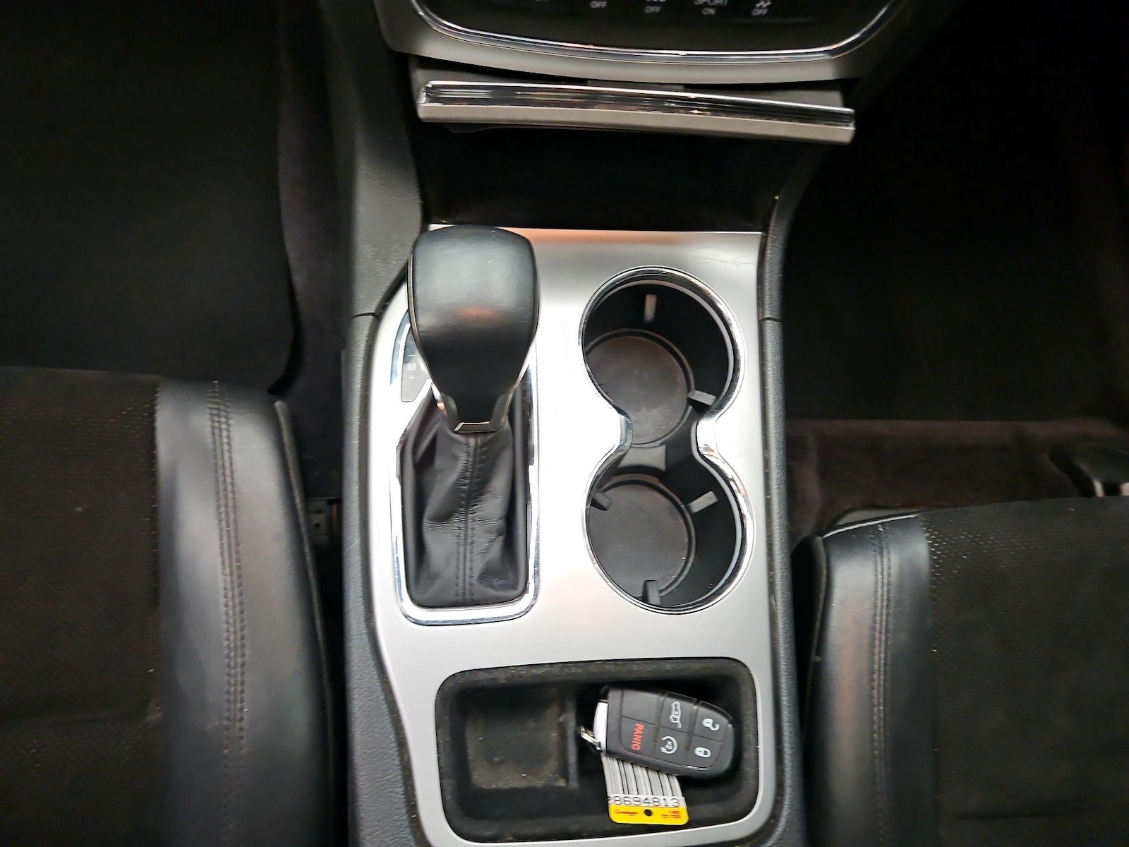 2018 Jeep Grand Cherokee Altitude - Photo 19