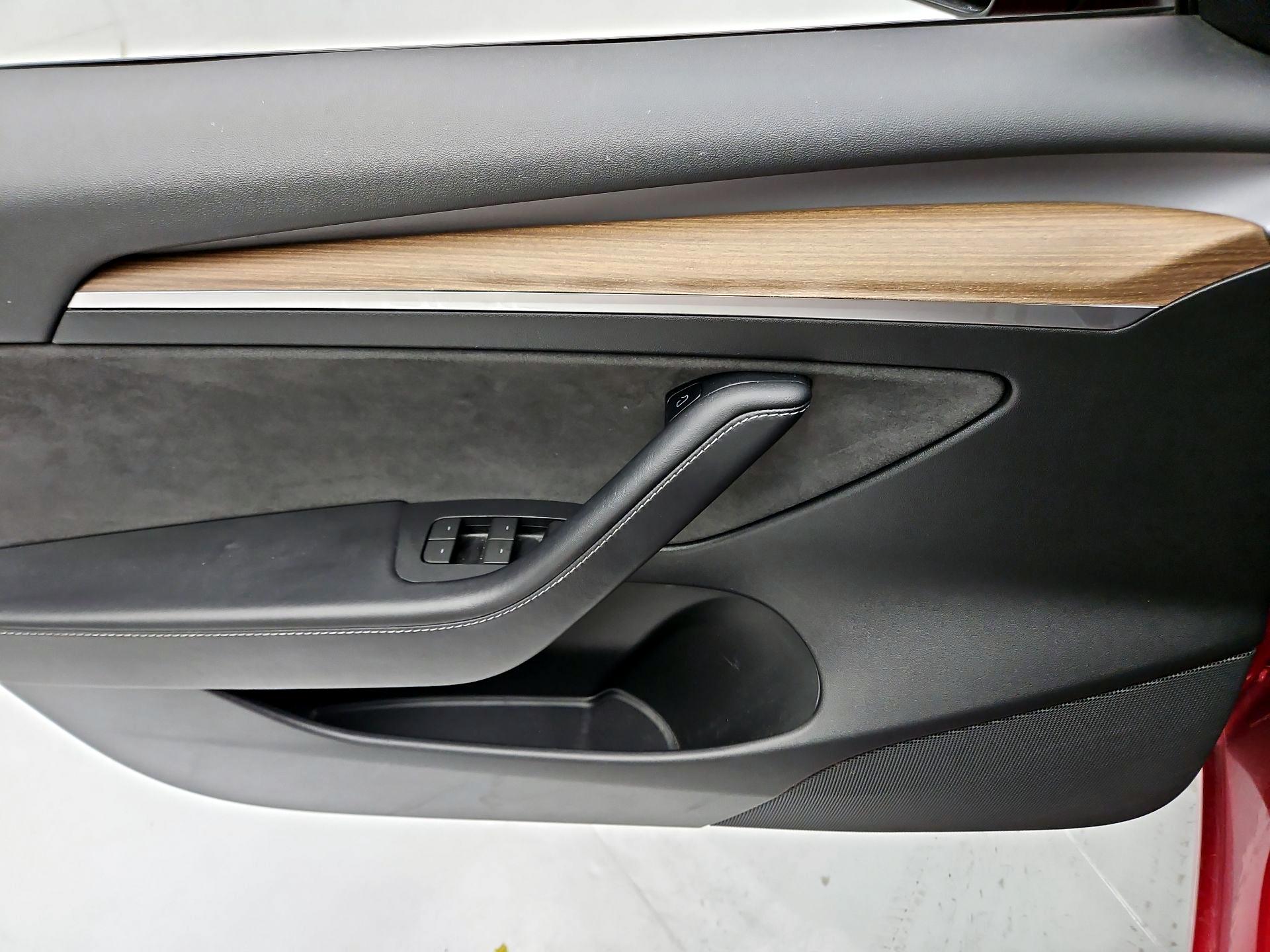 Thumbnail: 2022 Tesla Model 3 - 12