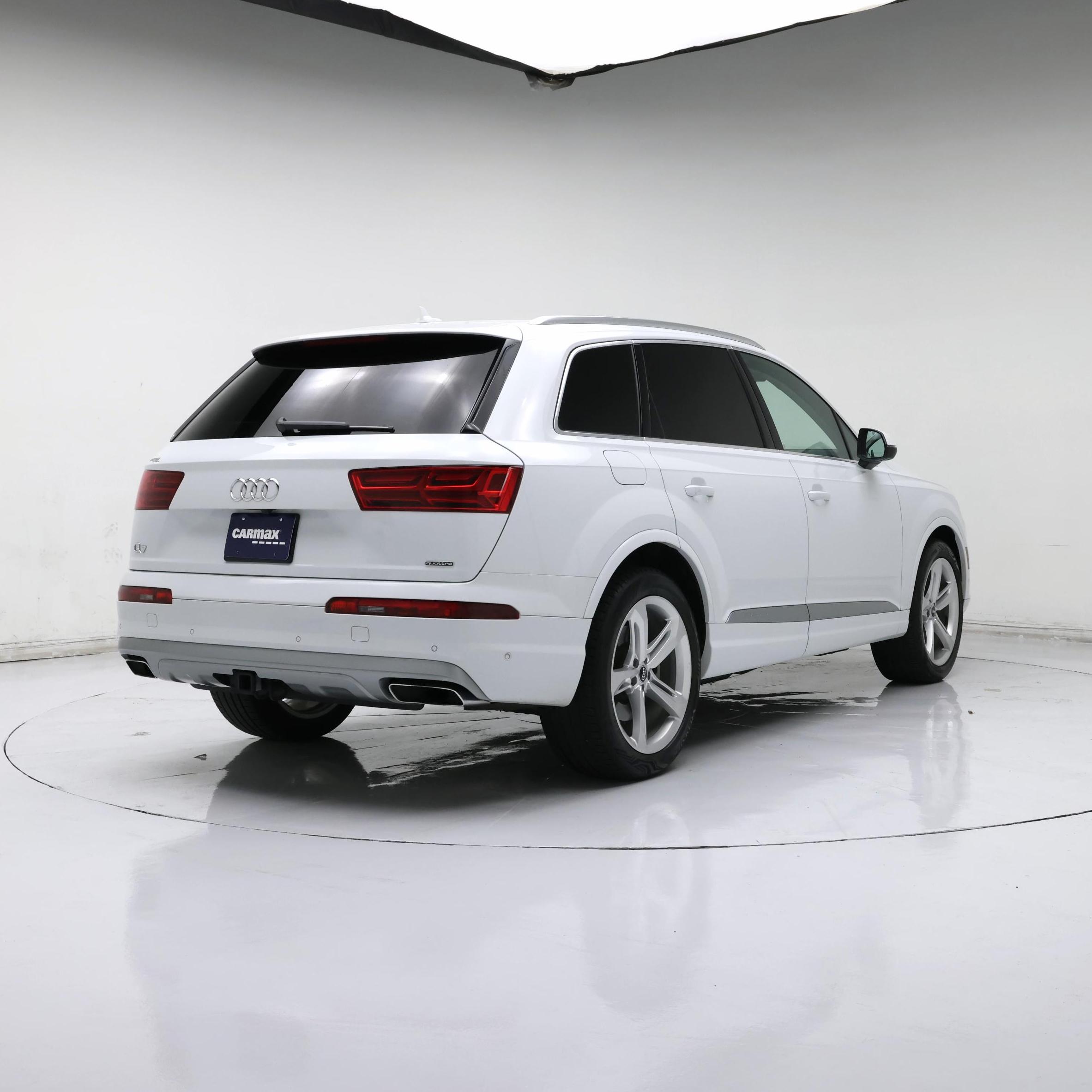 Thumbnail: 2019 Audi Q7 - 8