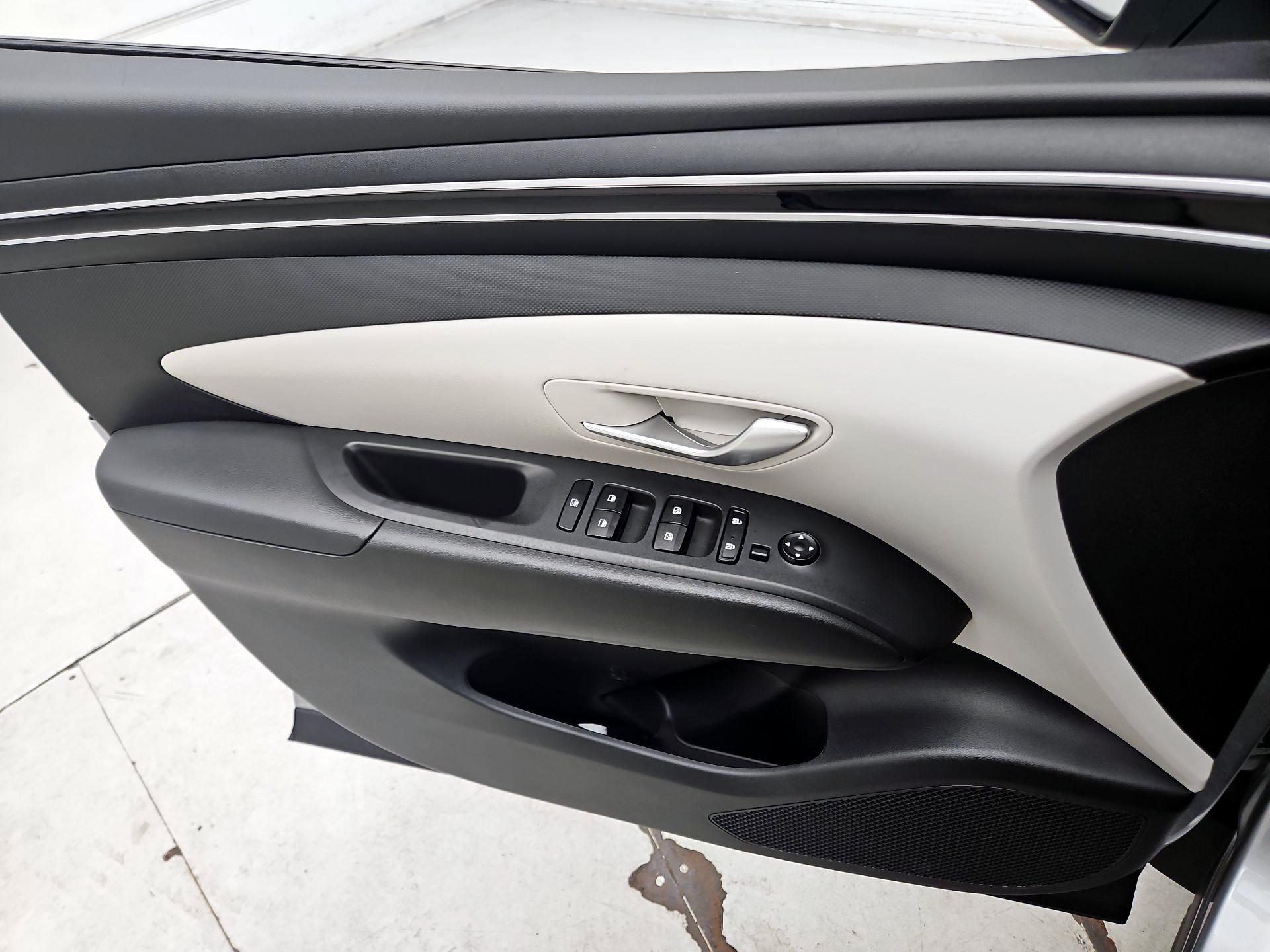 Thumbnail: 2024 Hyundai Tucson - 12