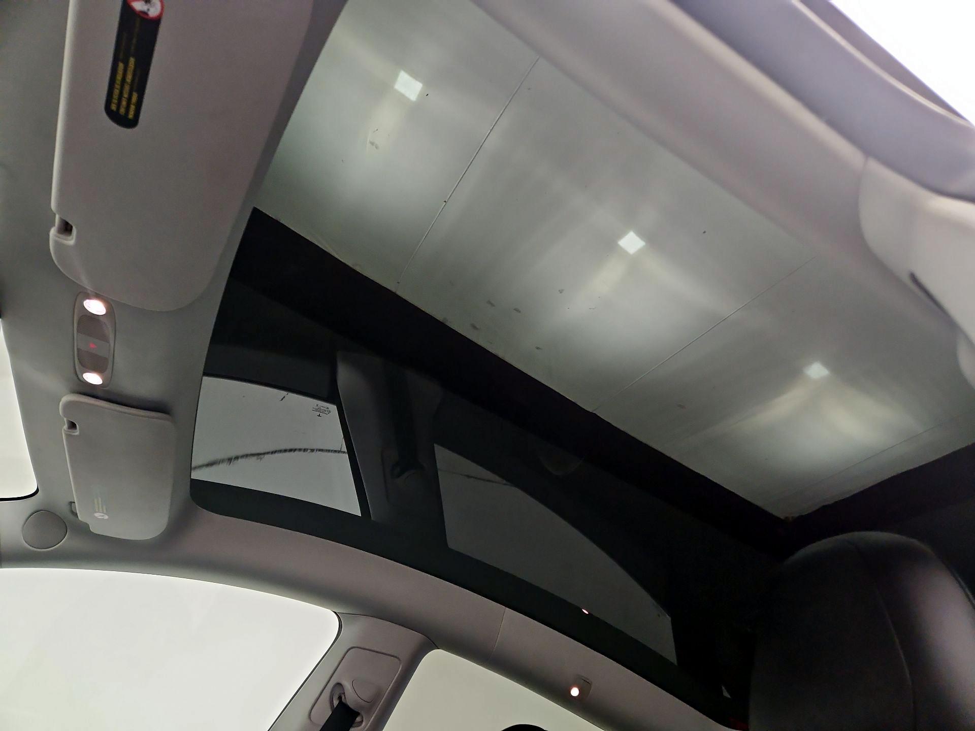 Thumbnail: 2022 Tesla Model Y - 18