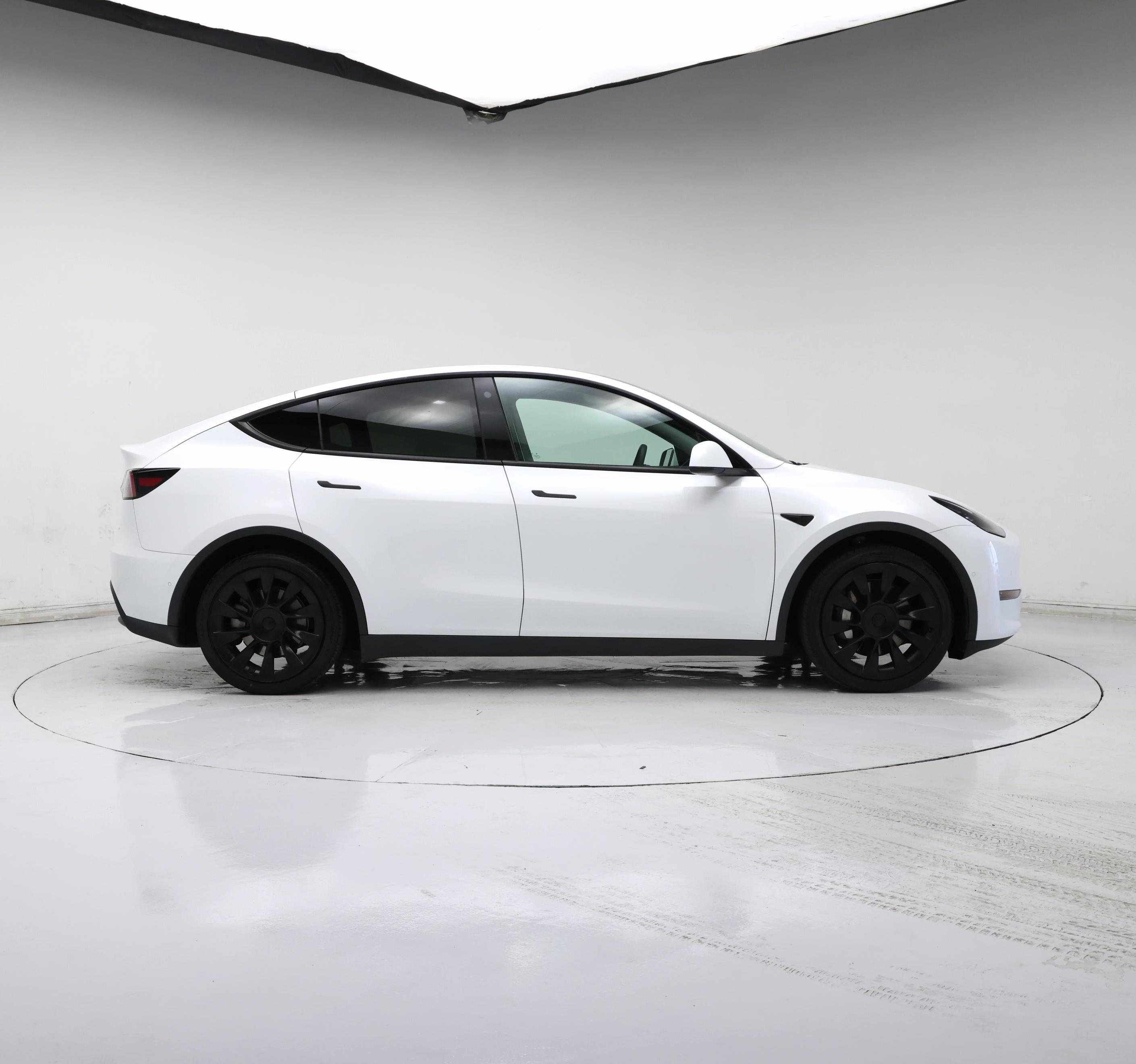 Thumbnail: 2022 Tesla Model Y - 7