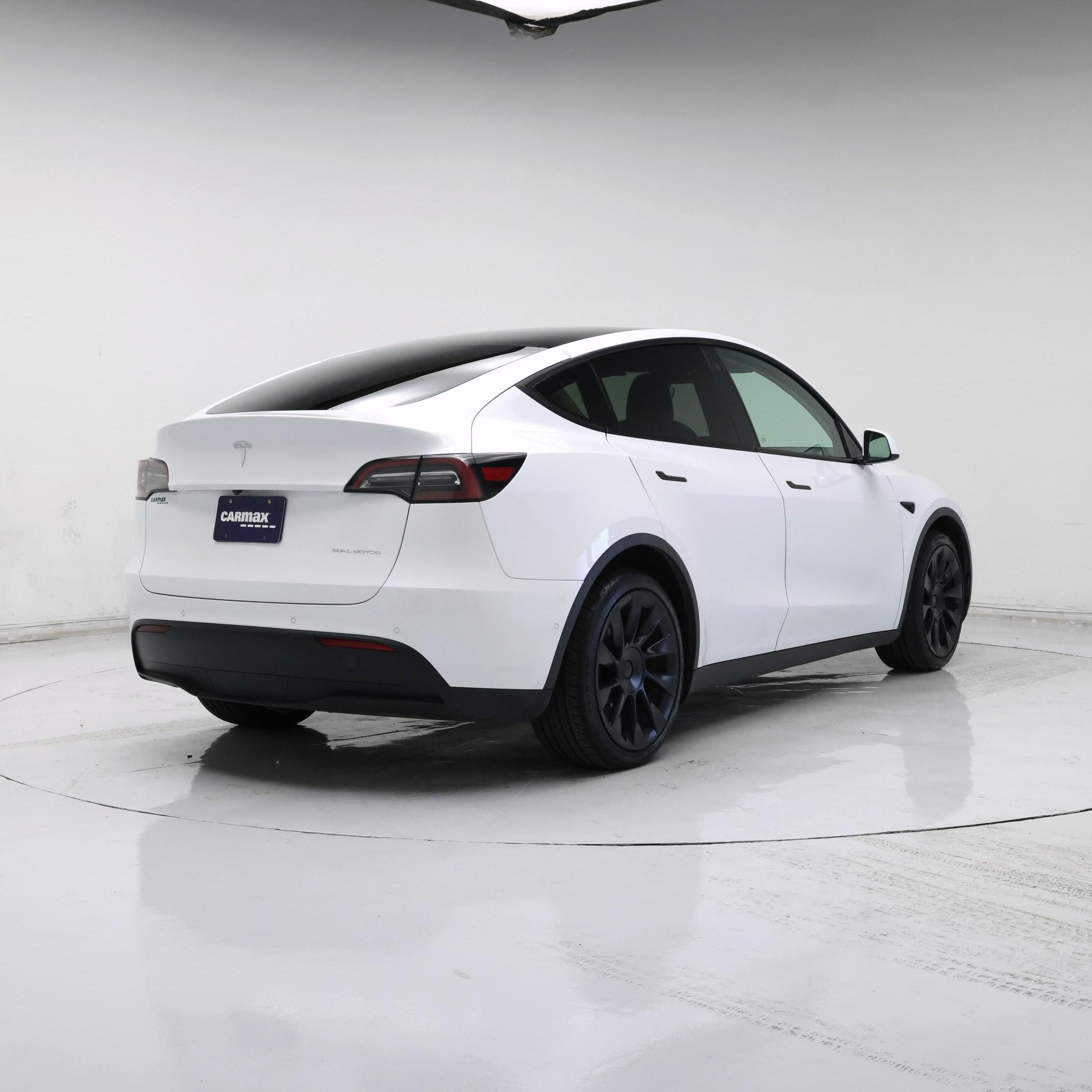 Thumbnail: 2022 Tesla Model Y - 8