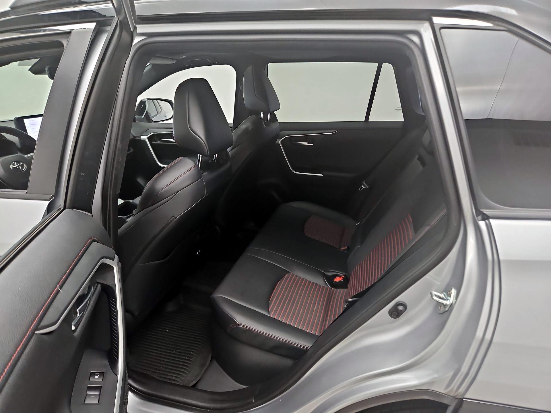 Thumbnail: 2023 Toyota RAV4 - 20