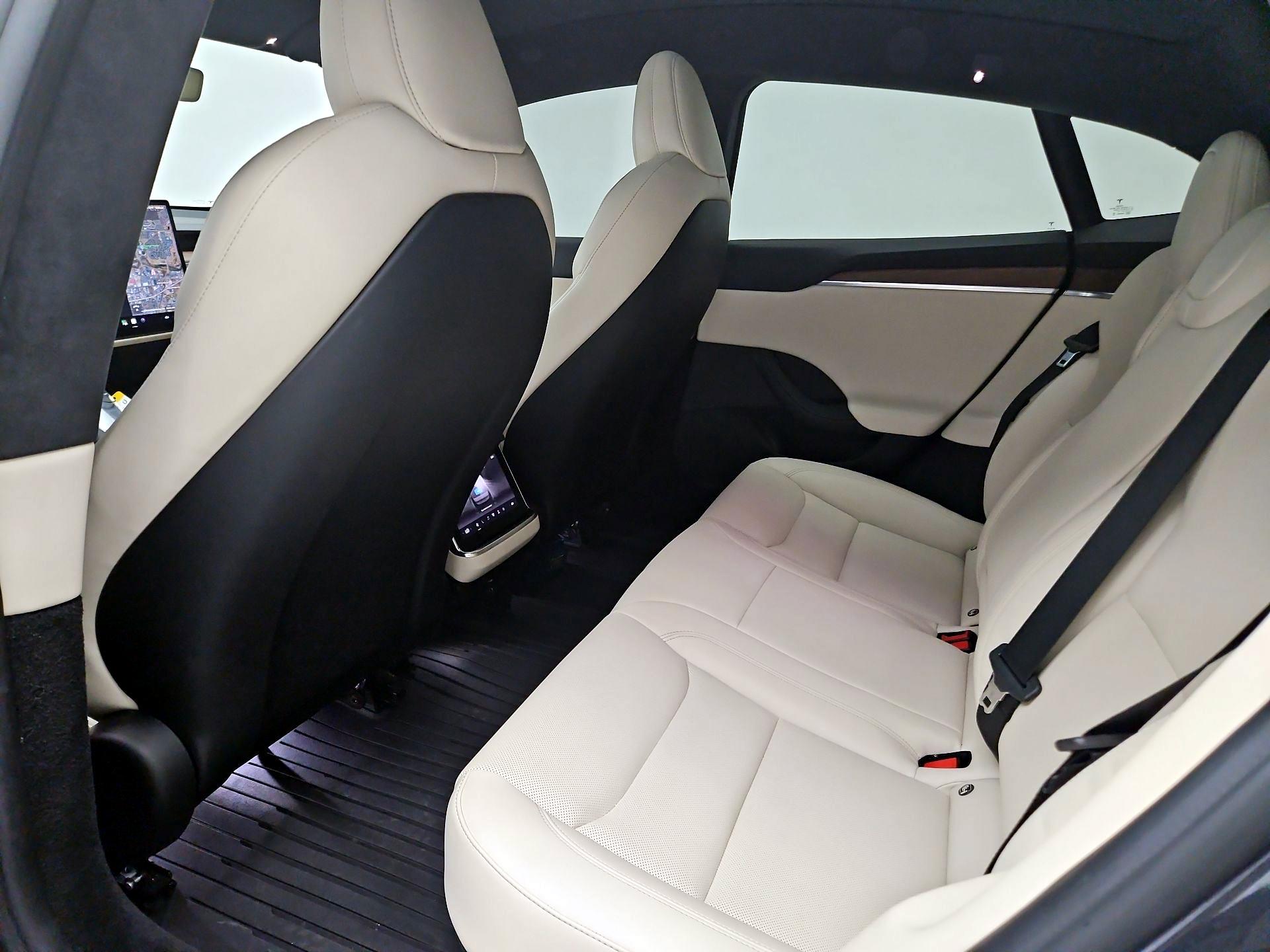 Thumbnail: 2021 Tesla Model S - 19
