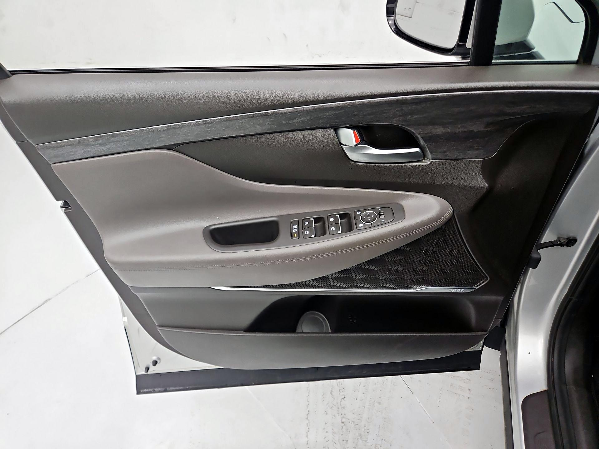 Thumbnail: 2019 Hyundai Santa Fe - 12