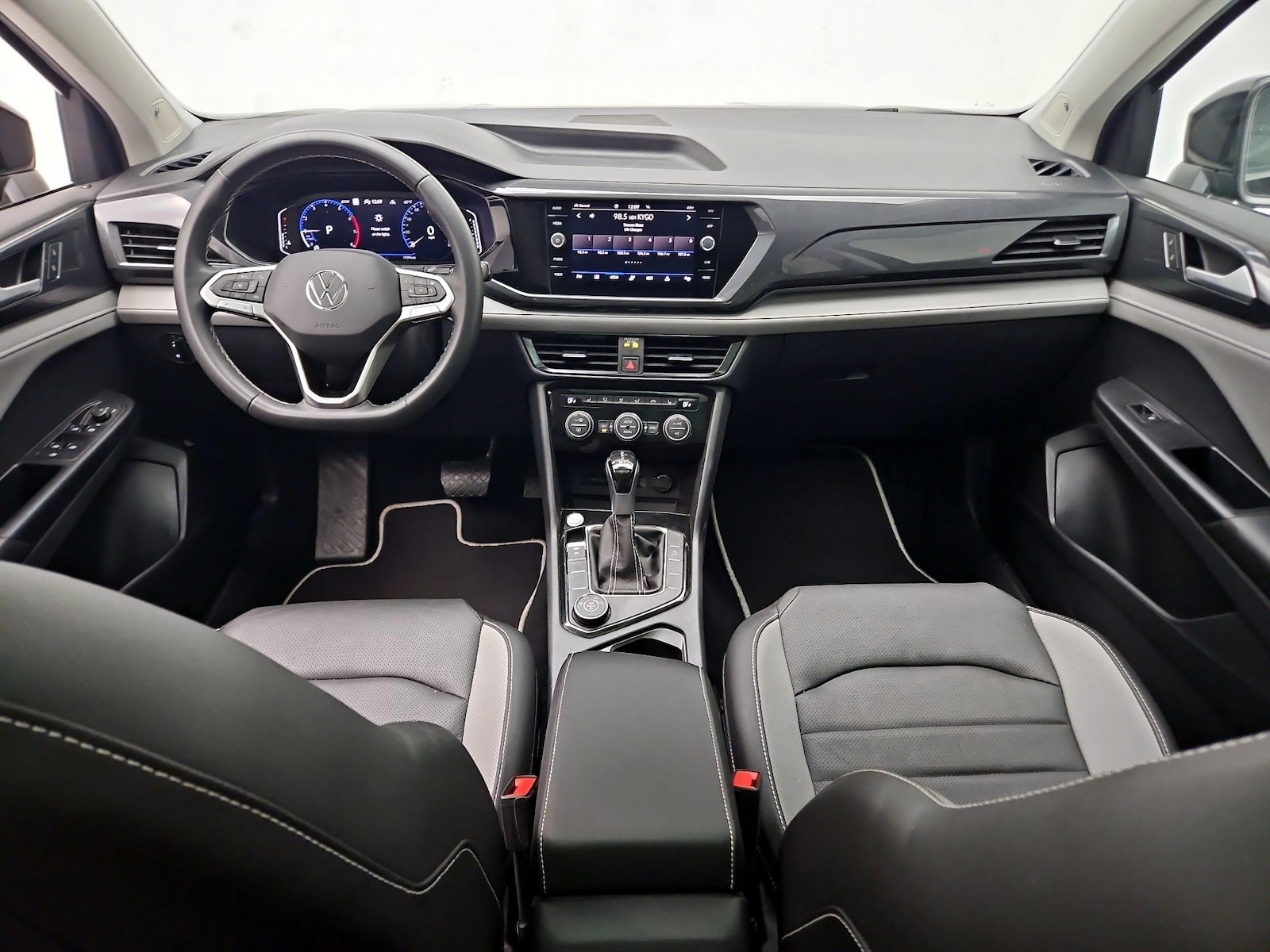 2023 Volkswagen Taos SEL - Photo 10