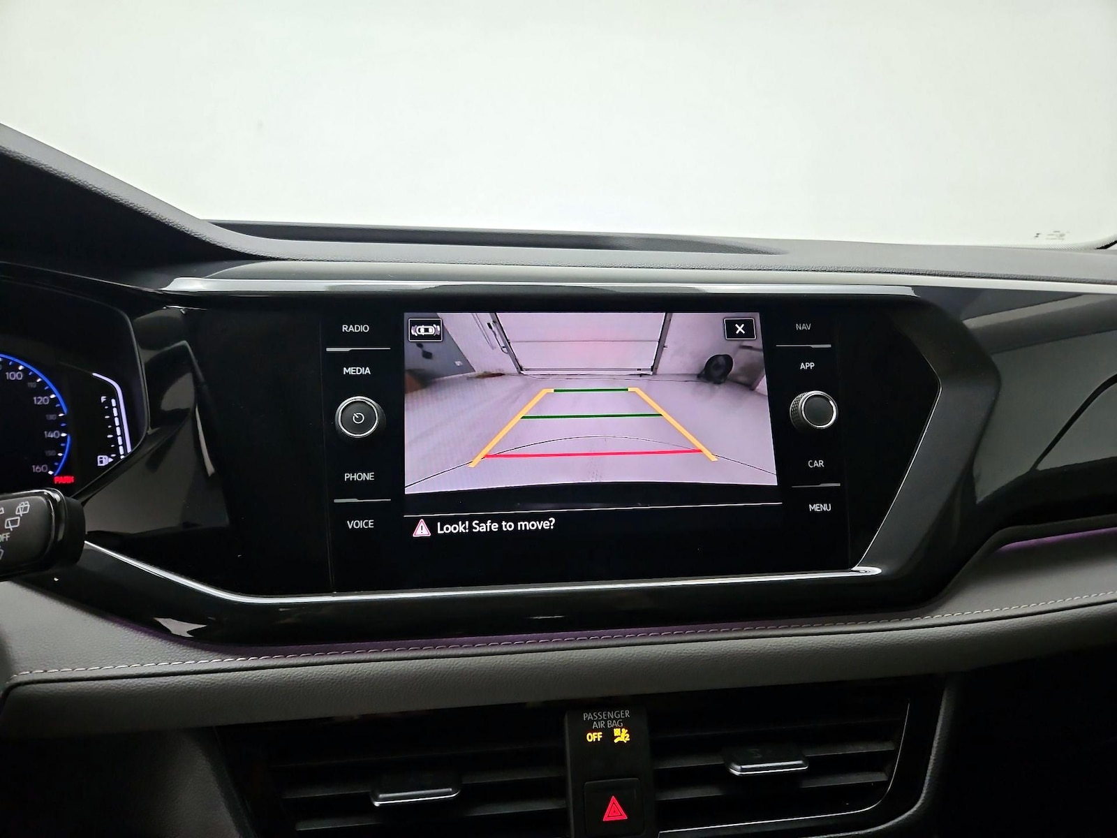 2023 Volkswagen Taos SEL - Photo 15