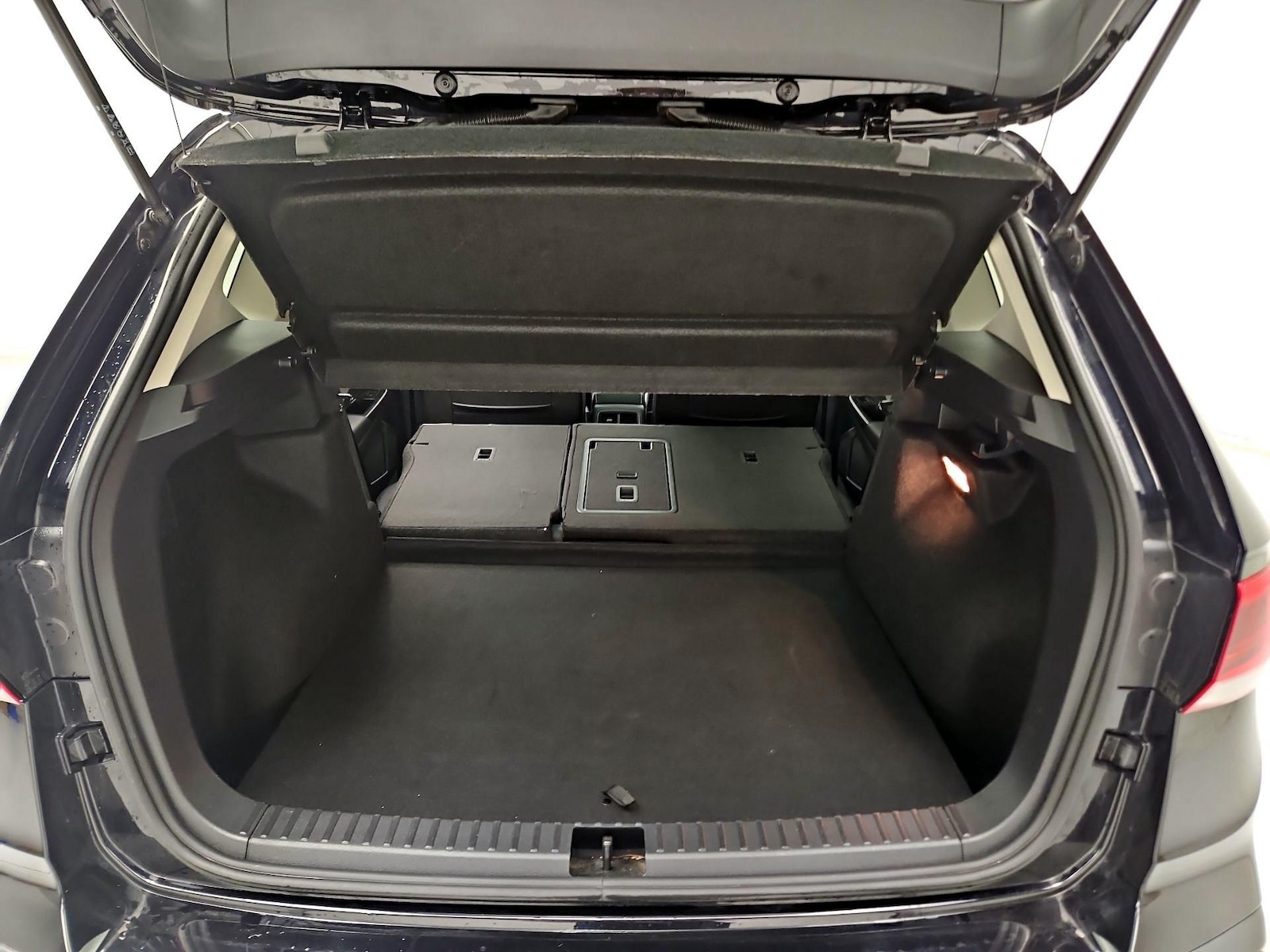 2023 Volkswagen Taos SEL - Photo 23
