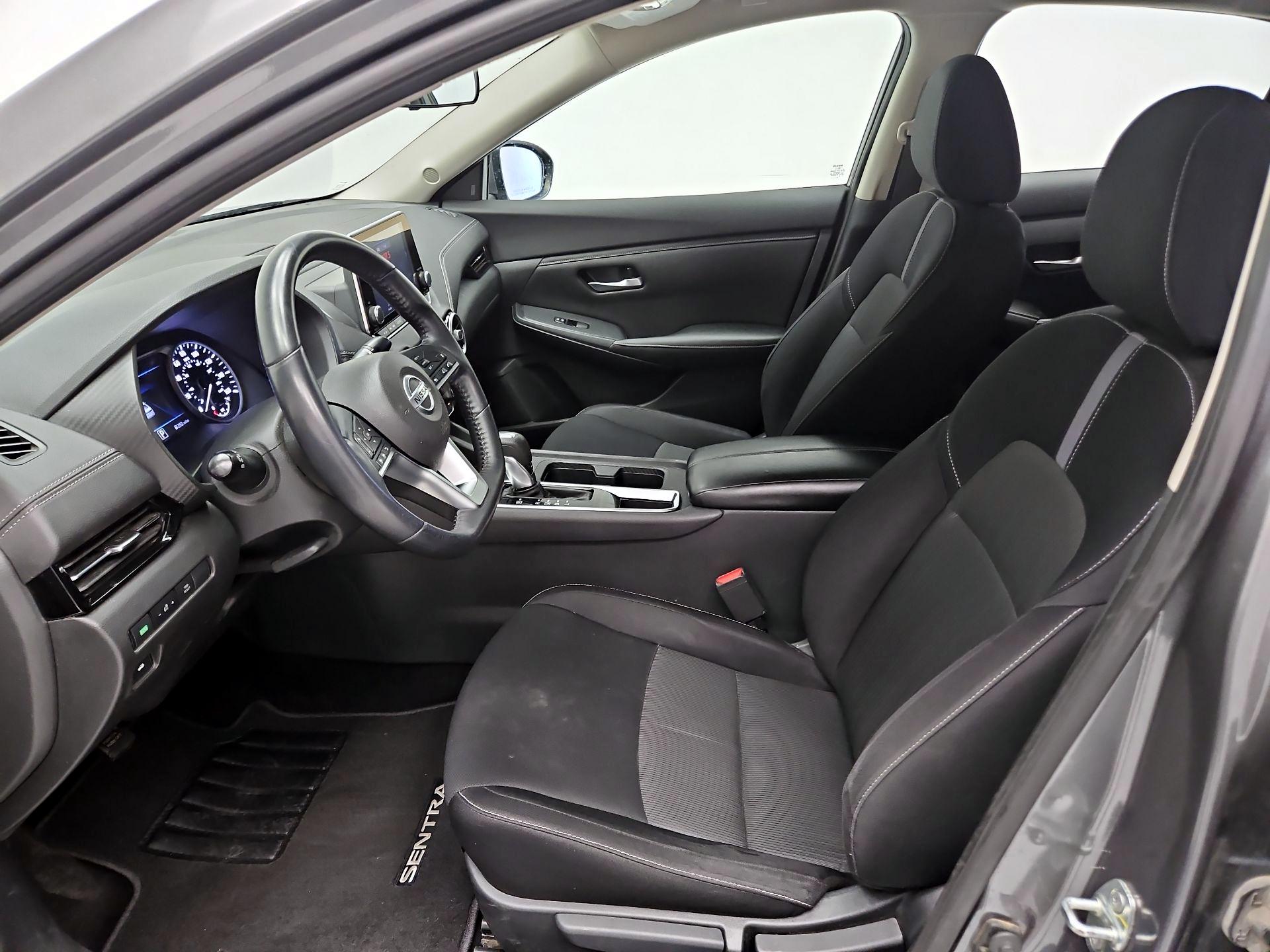 Thumbnail: 2020 Nissan Sentra - 11