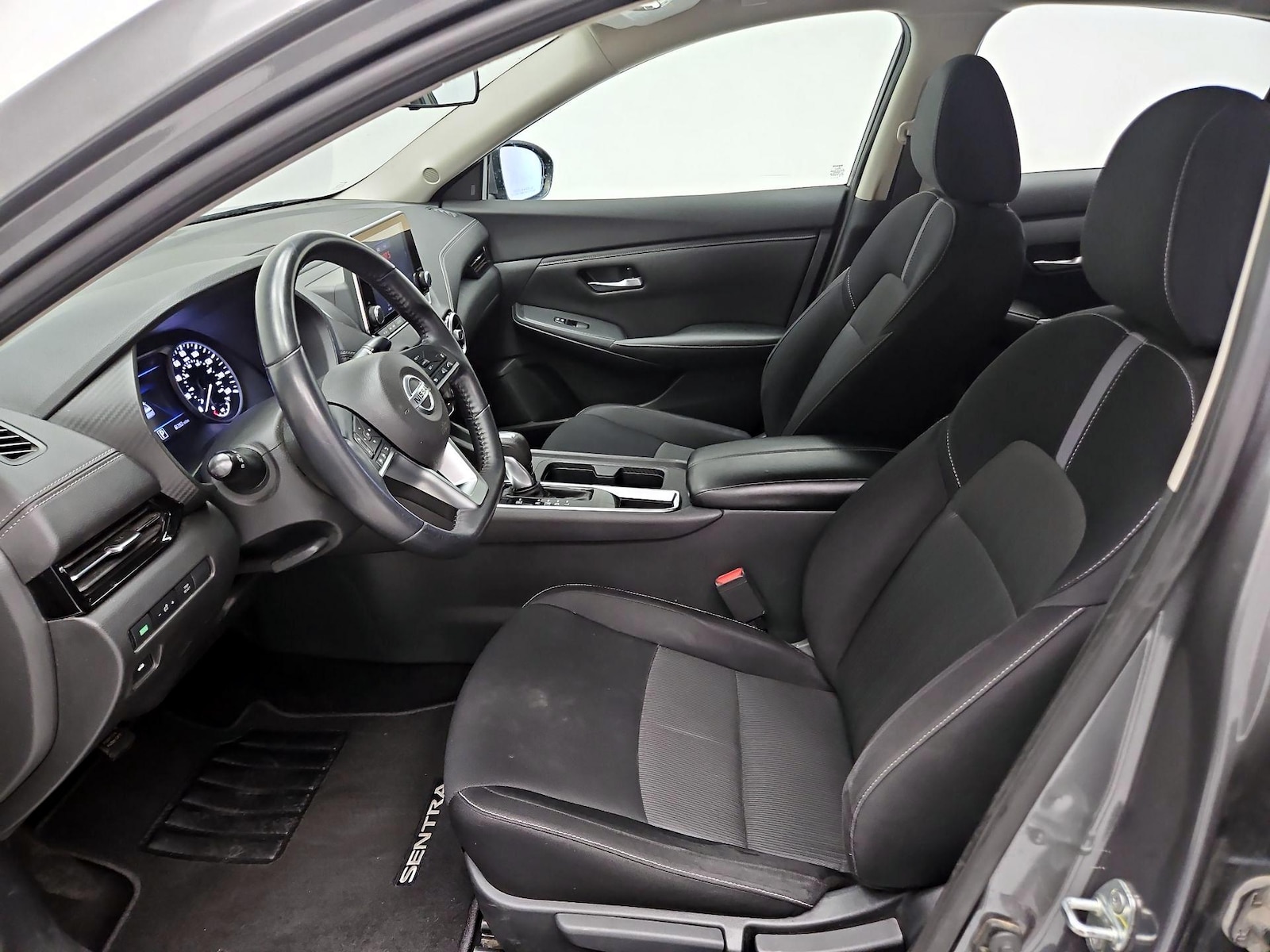 2020 Nissan Sentra SV - Photo 12