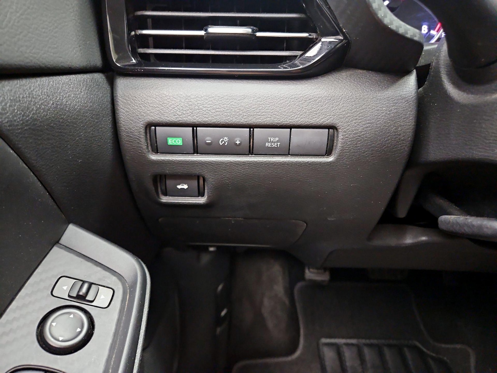2020 Nissan Sentra SV - Photo 14
