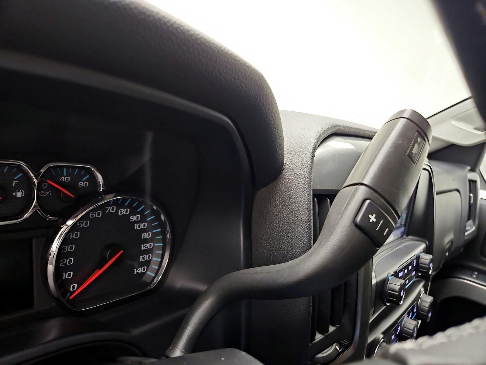 2017 Chevrolet Silverado 1500 LT Z71 - Photo 19