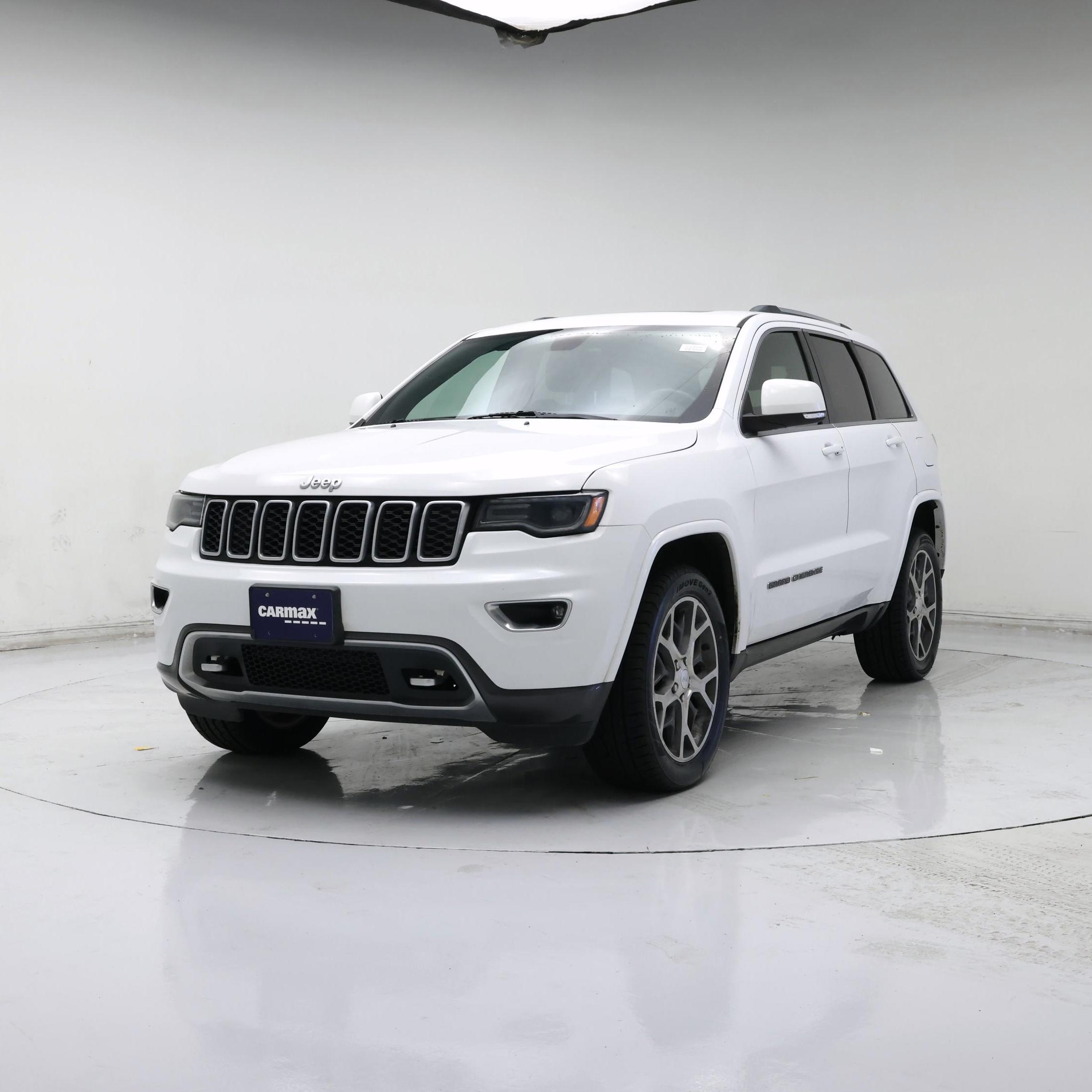 Thumbnail: 2018 Jeep Grand Cherokee - 4