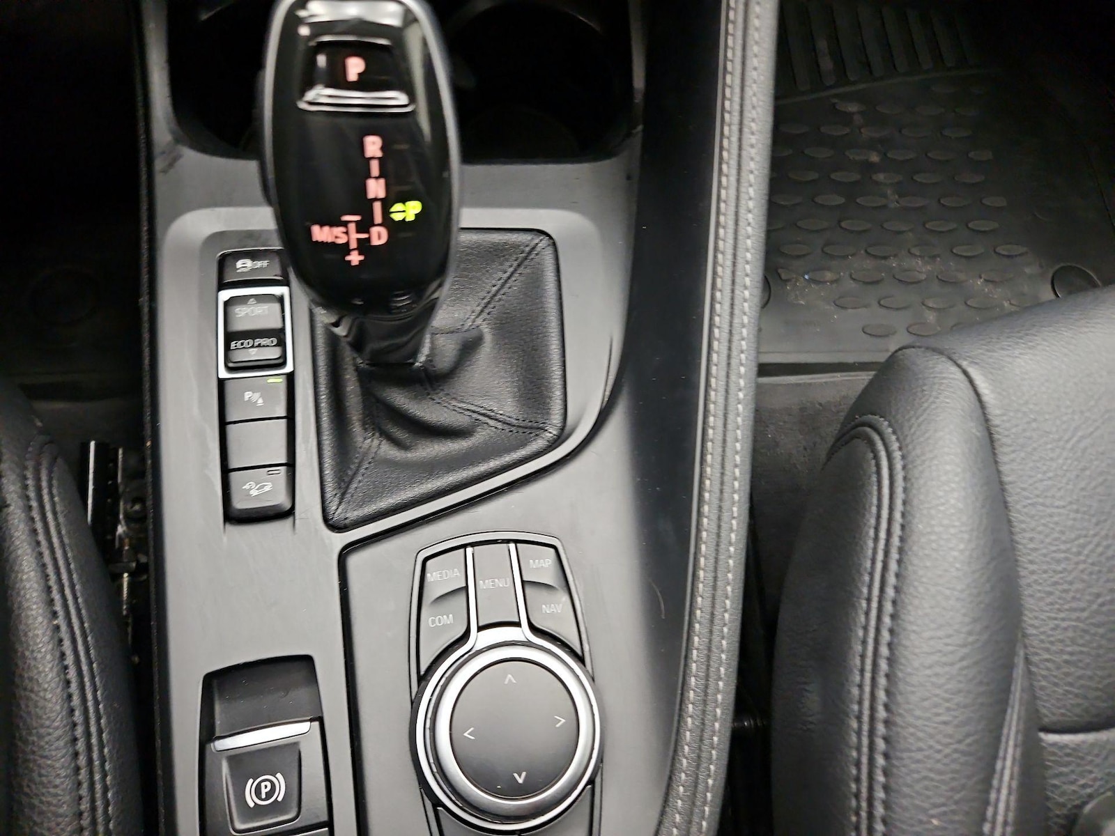 2022 BMW X1 28i - Photo 19