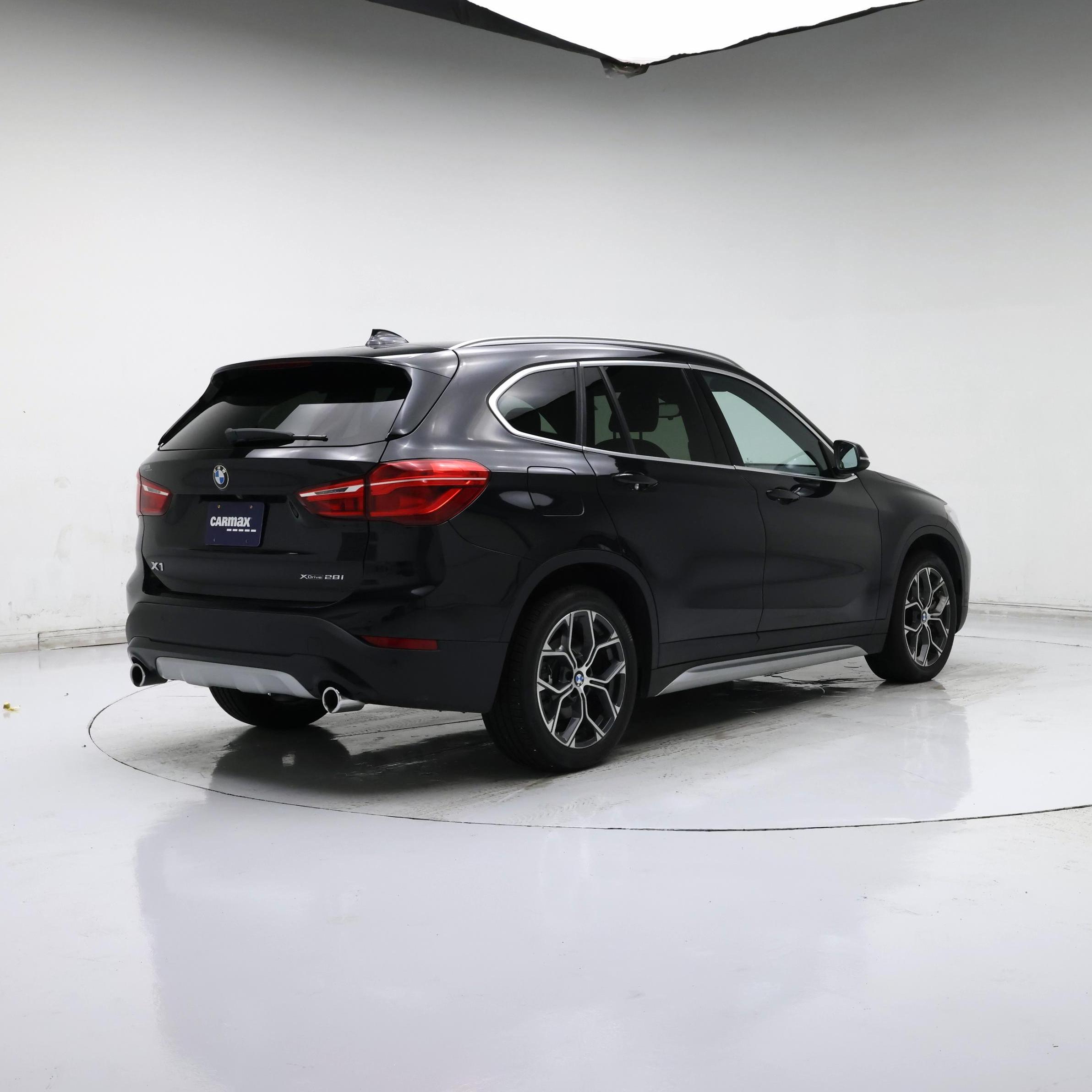 Thumbnail: 2022 BMW X1 - 8