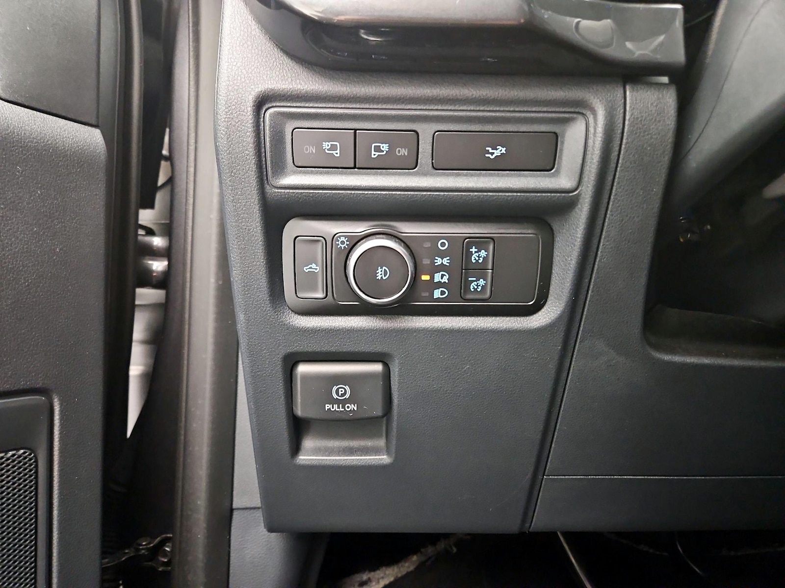 2022 Ford F-150 XLT - Photo 14