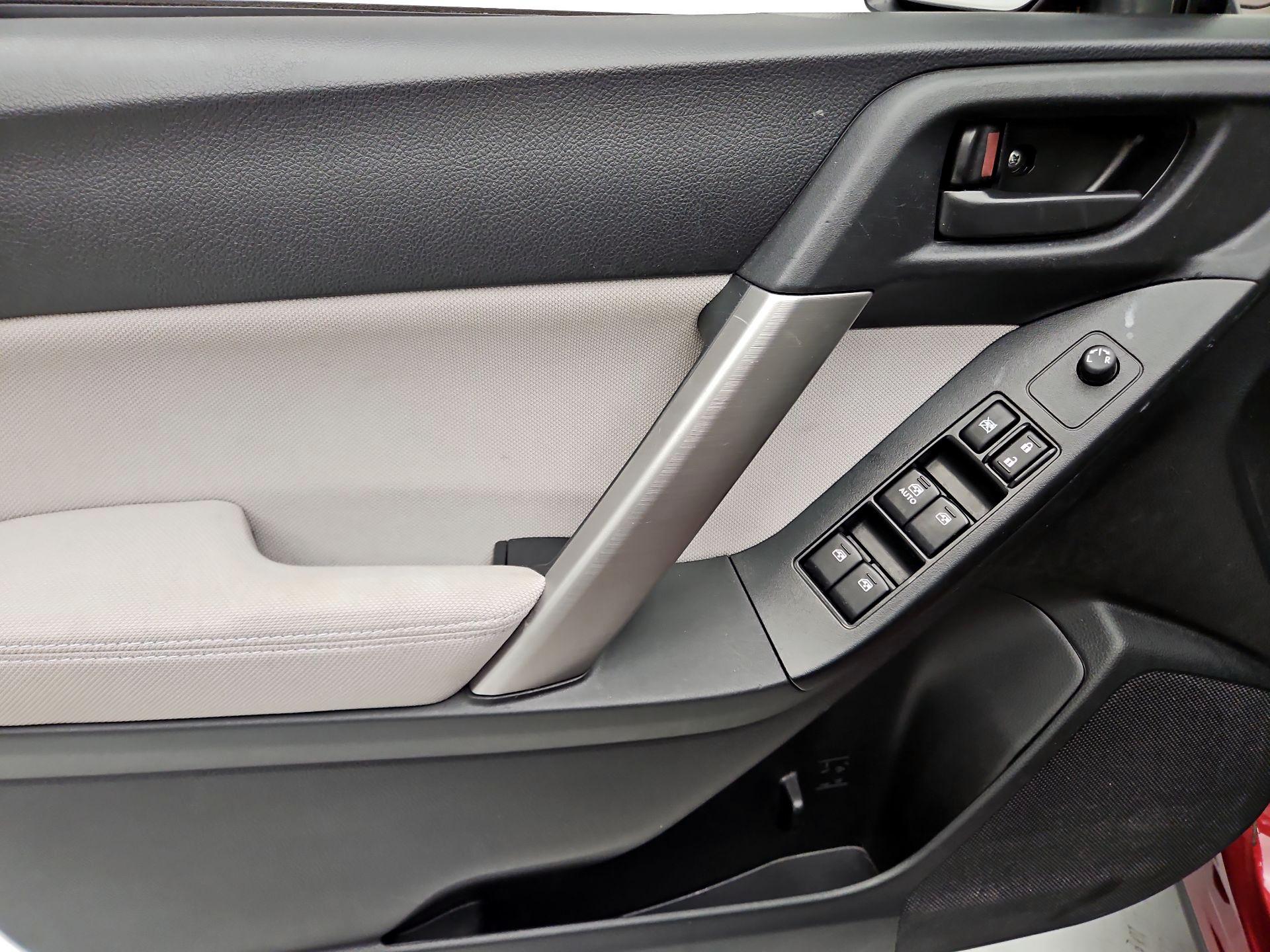 Thumbnail: 2015 Subaru Forester - 12