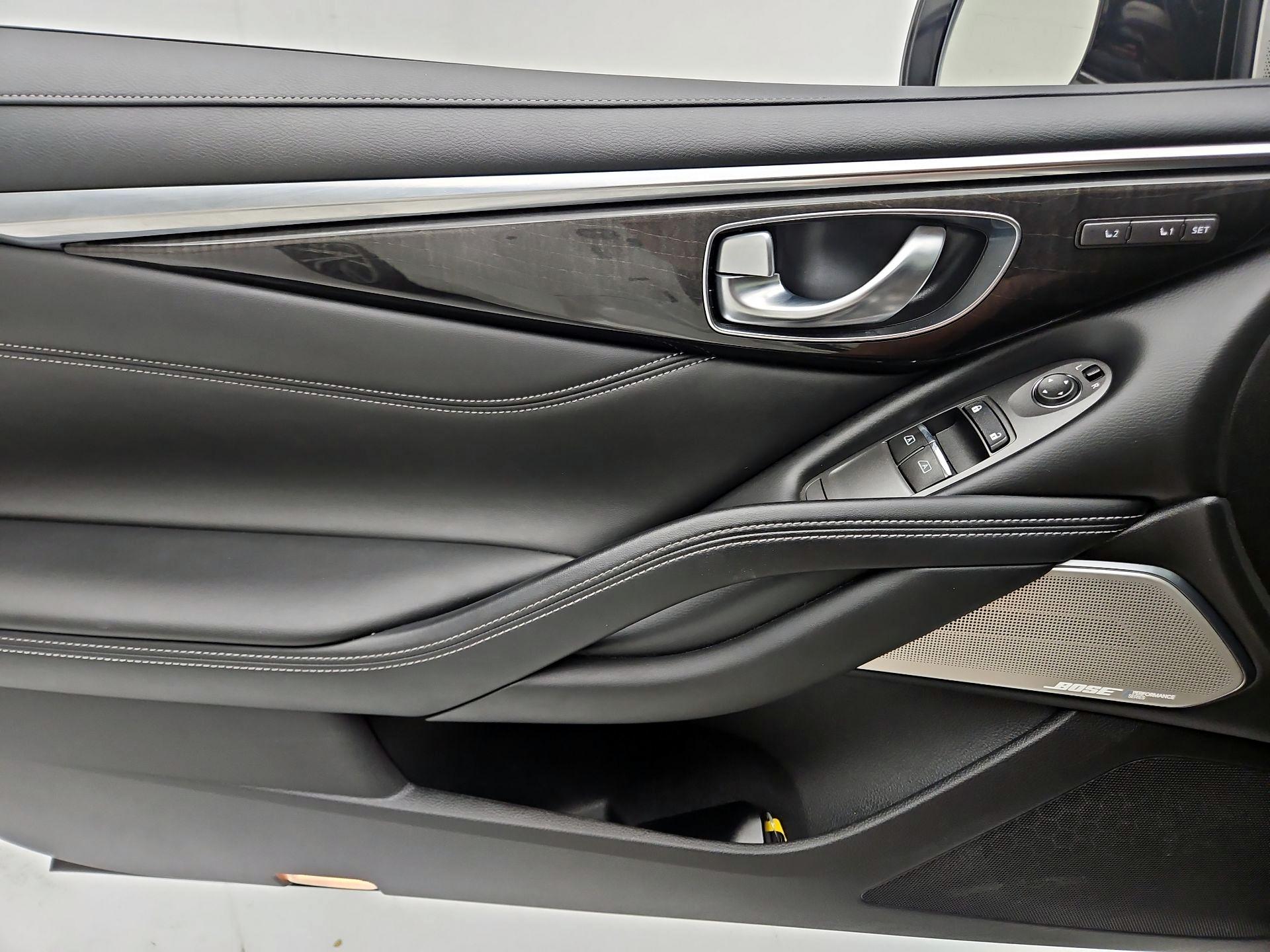 Thumbnail: 2017 INFINITI Q60 - 12