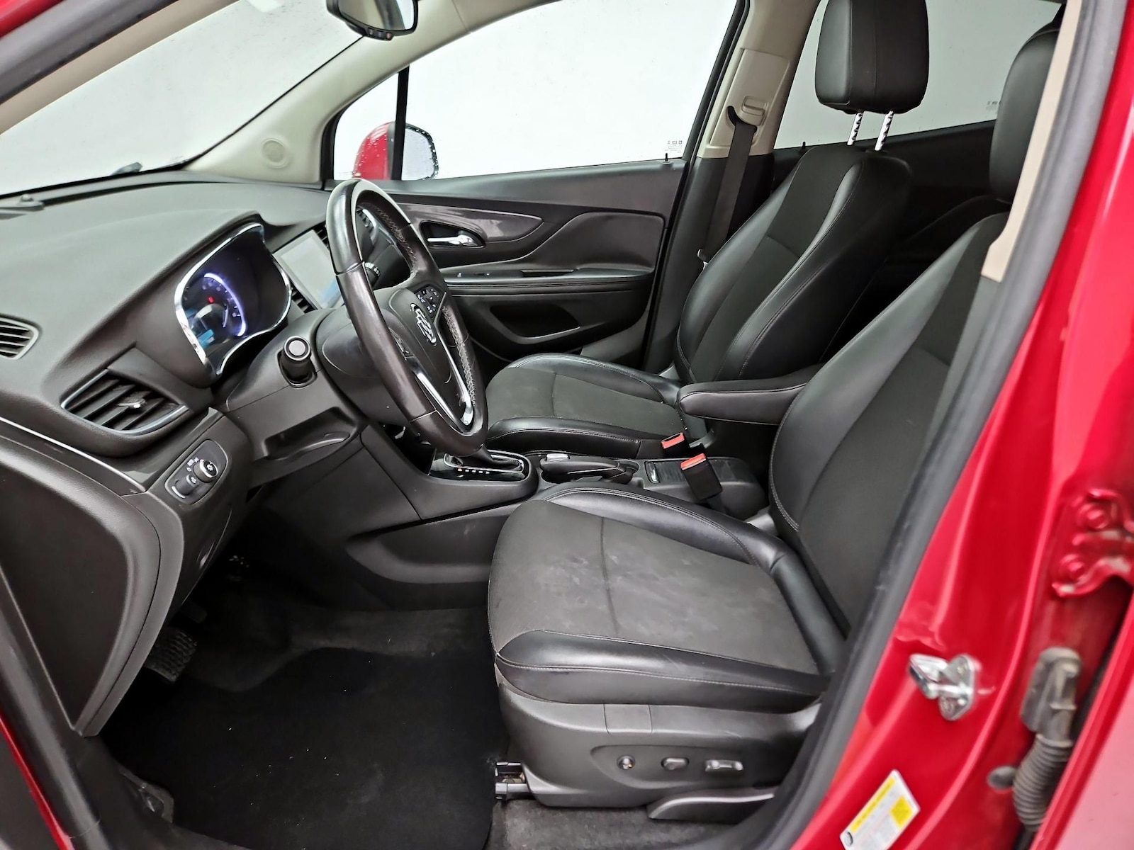 Power Seat(s) & Side Airbags
