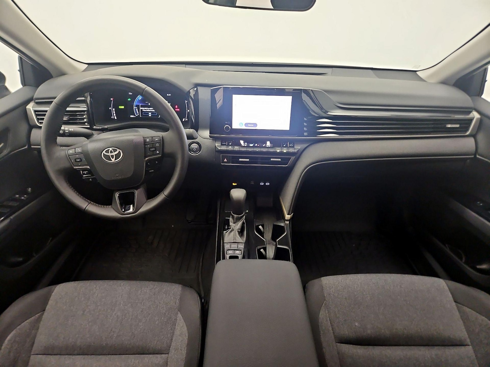 2026 Toyota Camry LE - Photo 10