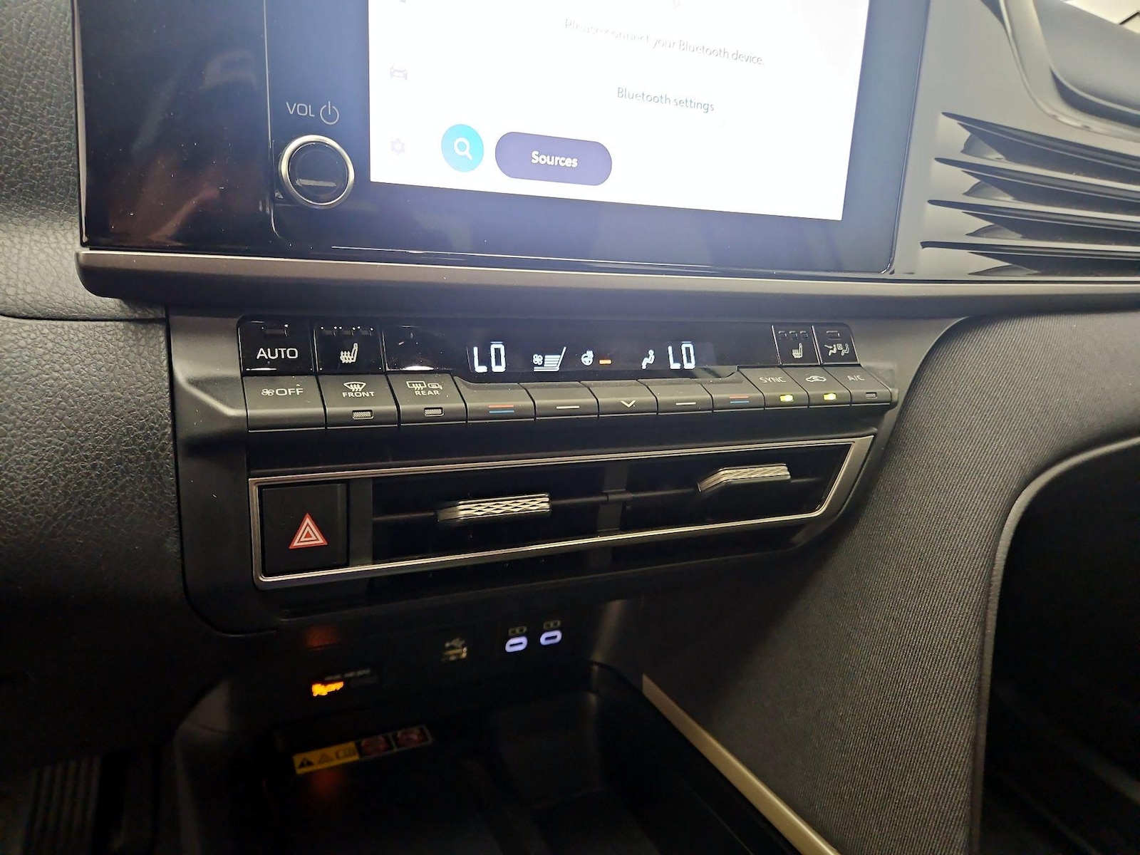 2026 Toyota Camry LE - Photo 17