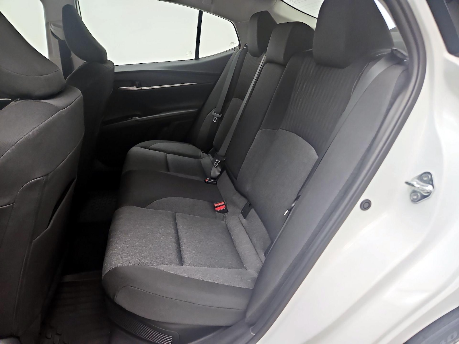 2026 Toyota Camry LE - Photo 19