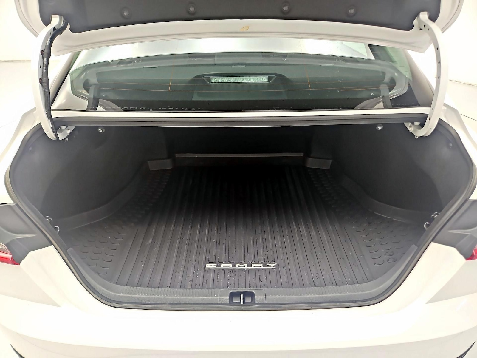 2026 Toyota Camry LE - Photo 20