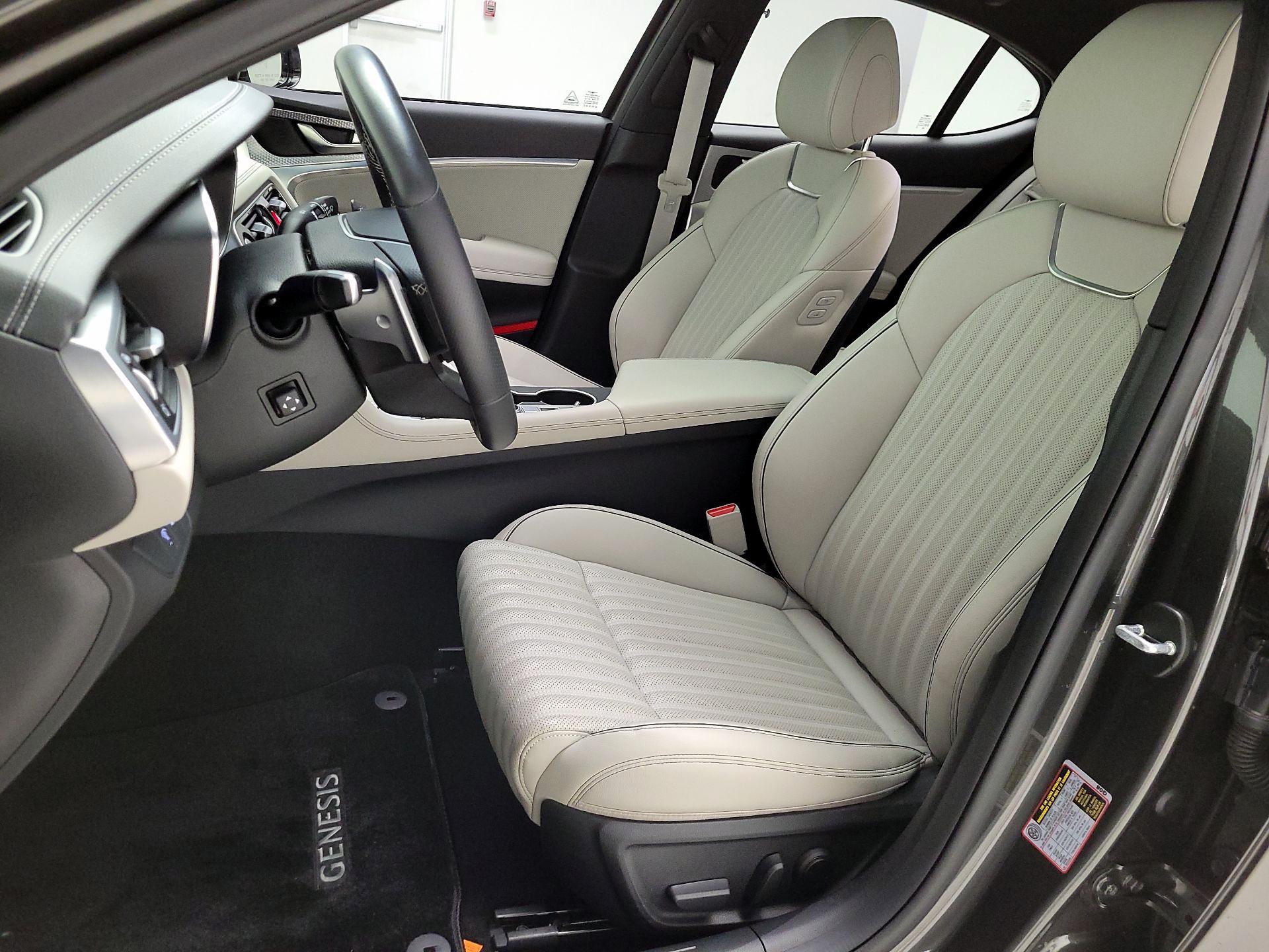 Thumbnail: 2023 Genesis G70 - 11