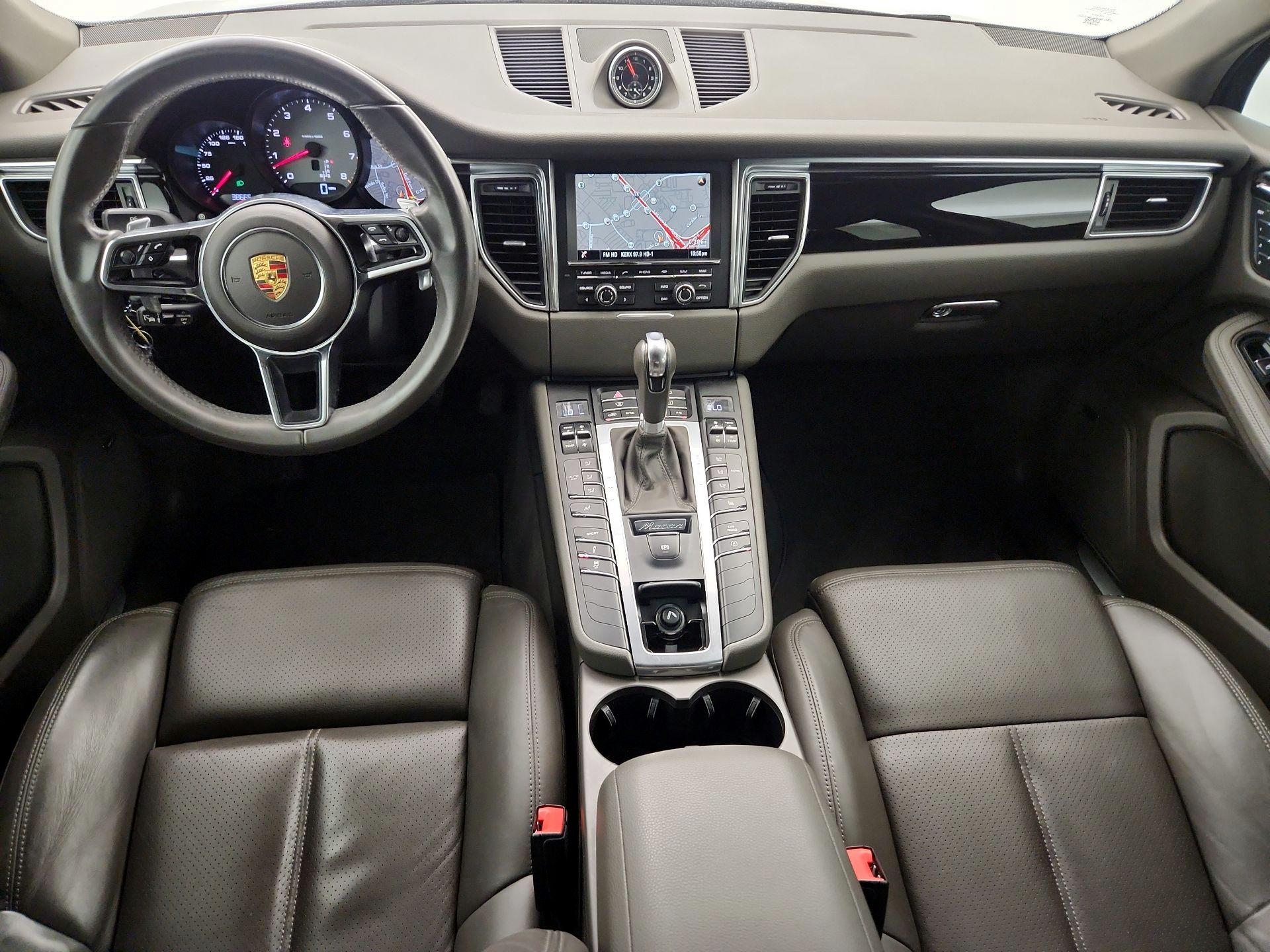 Thumbnail: 2015 Porsche Macan - 9