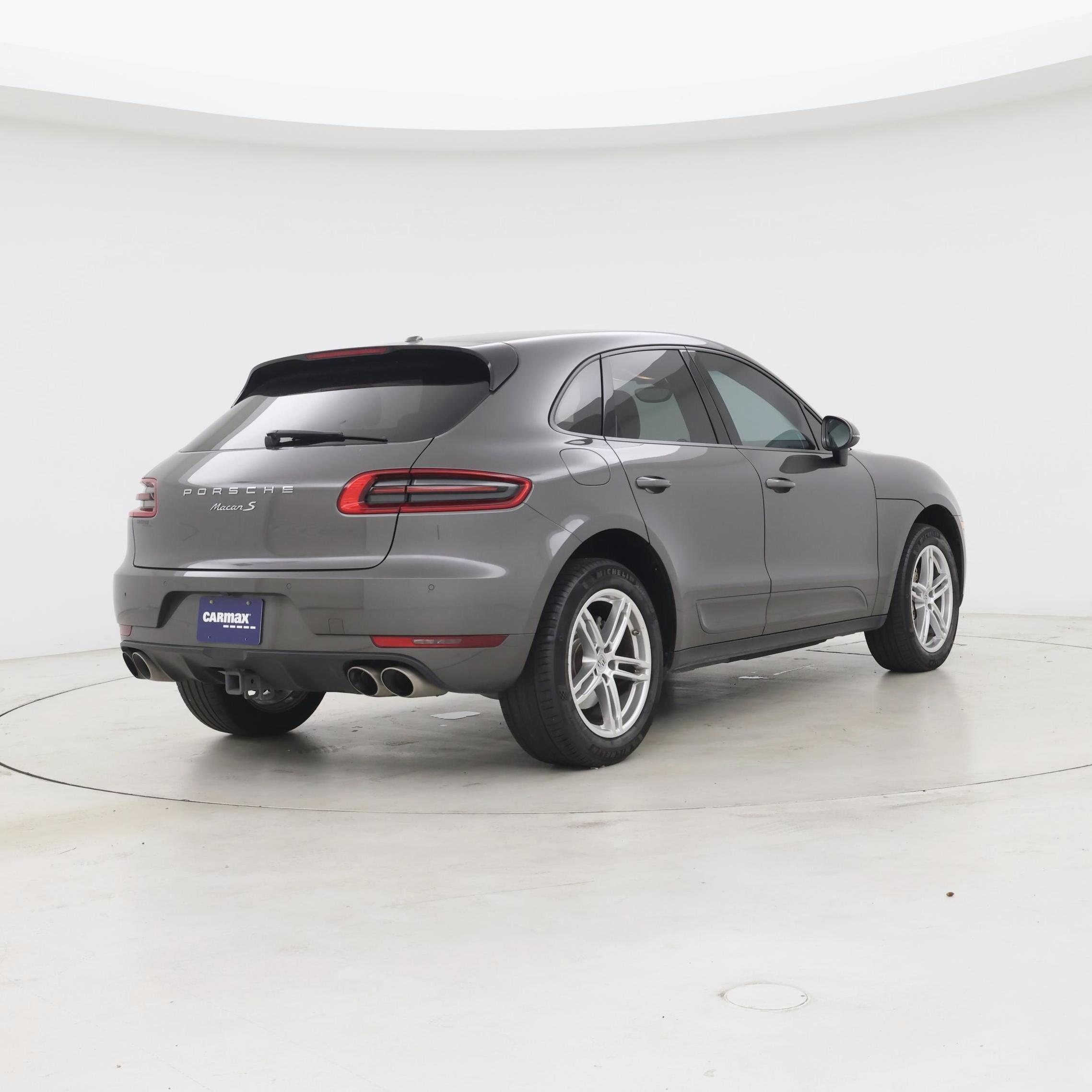 Thumbnail: 2015 Porsche Macan - 8