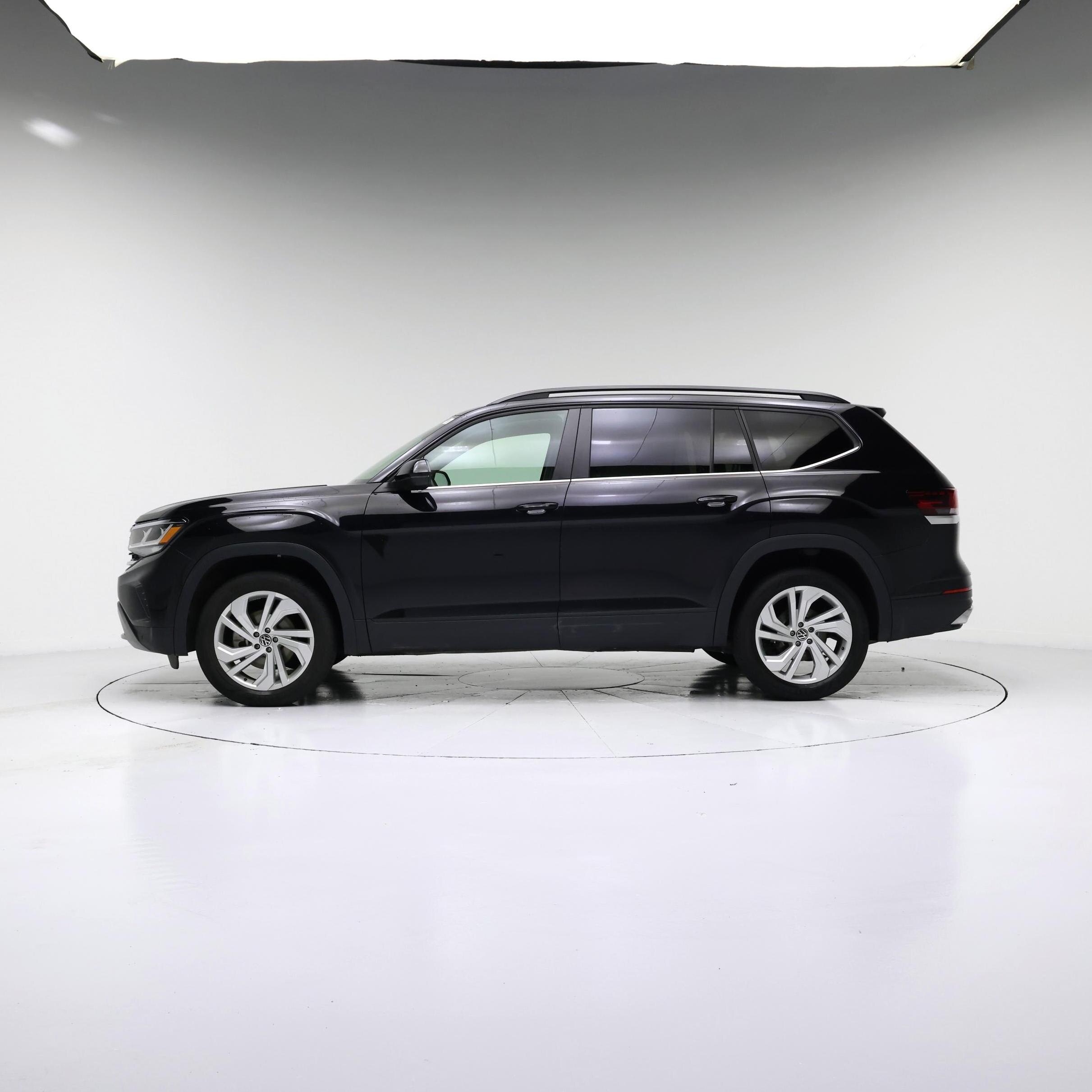 Thumbnail: 2022 Volkswagen Atlas - 3