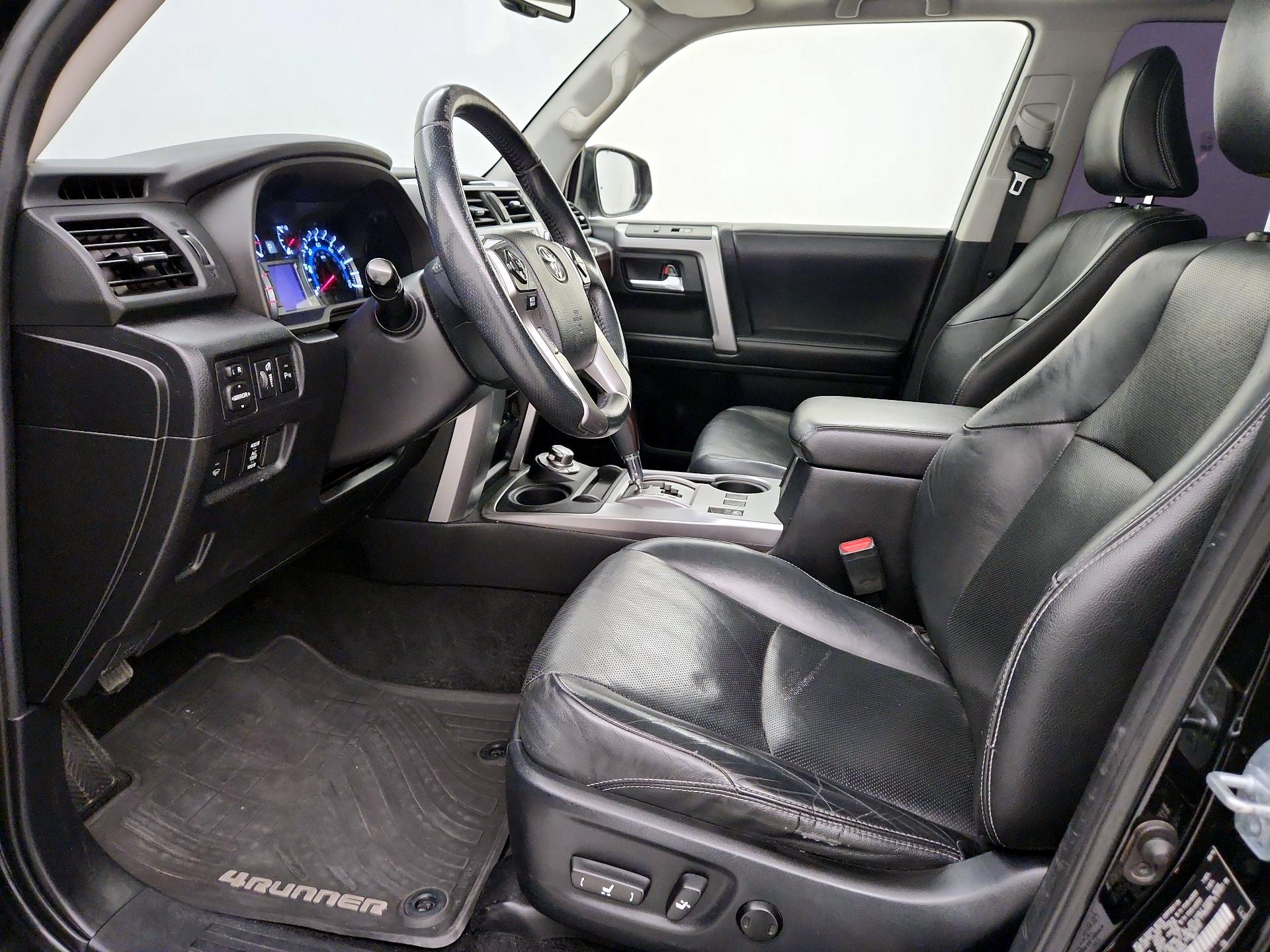 Thumbnail: 2016 Toyota 4Runner - 11