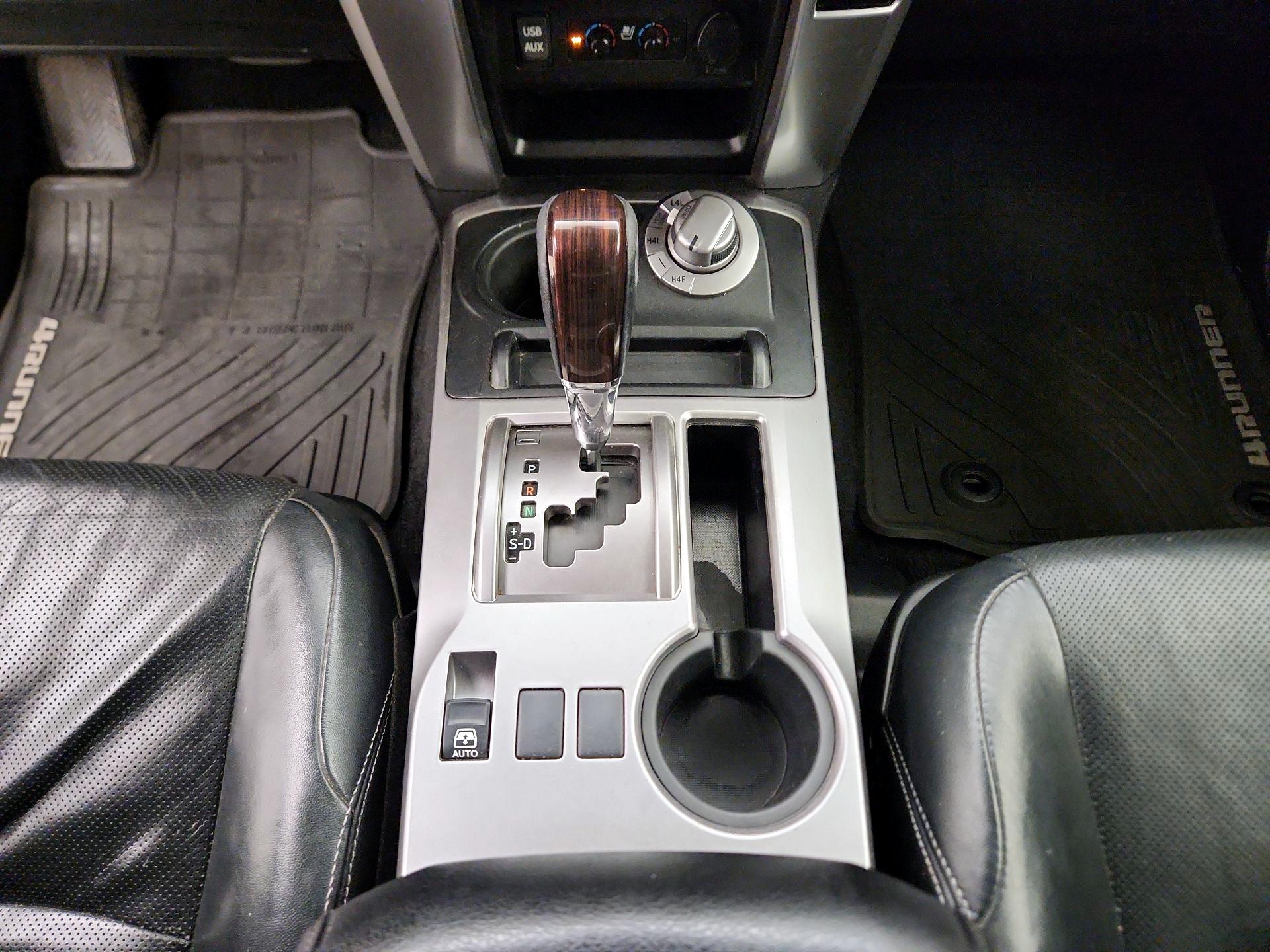 Thumbnail: 2016 Toyota 4Runner - 18