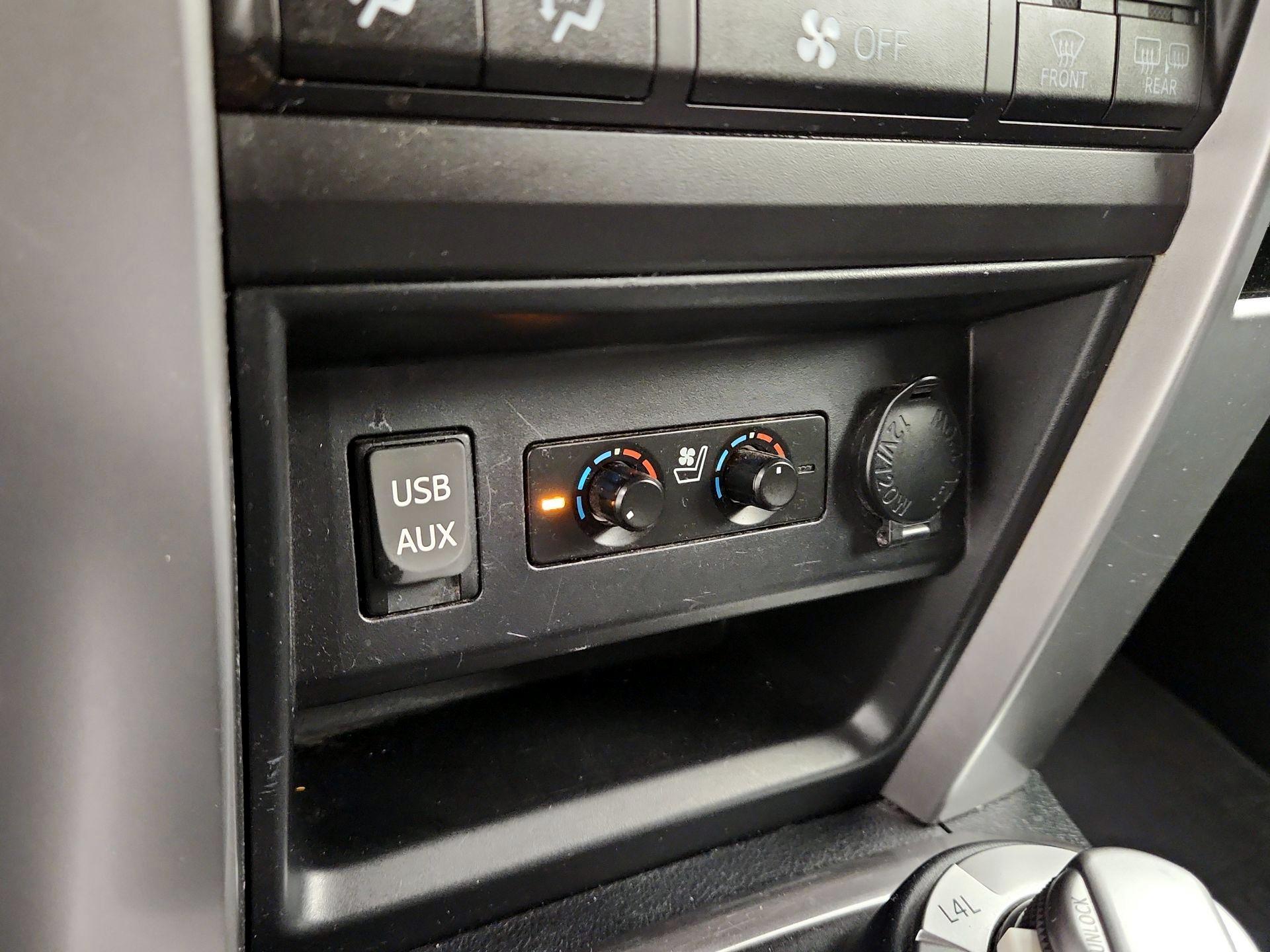 Thumbnail: 2016 Toyota 4Runner - 19
