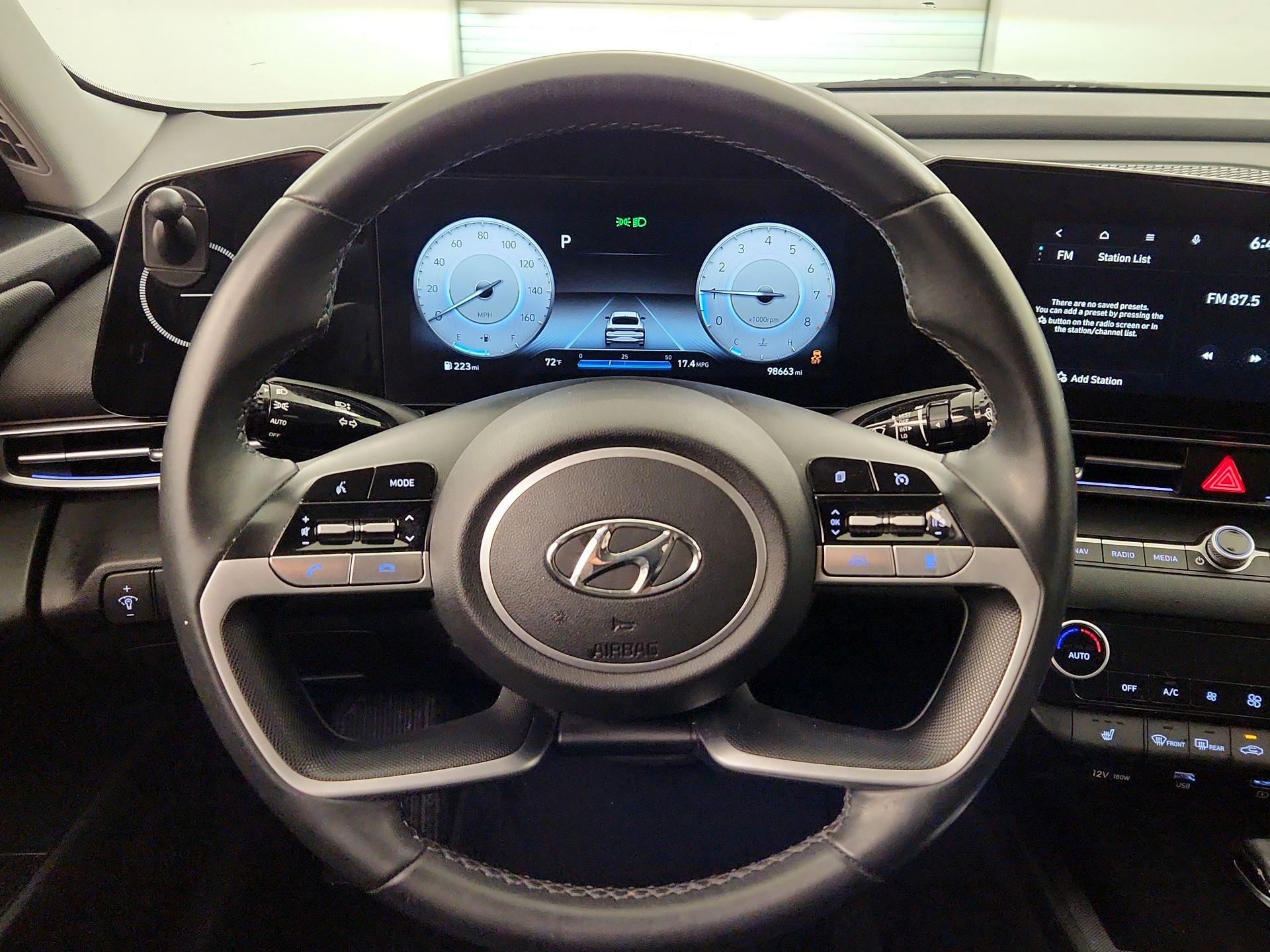 Thumbnail: 2023 Hyundai Elantra - 10