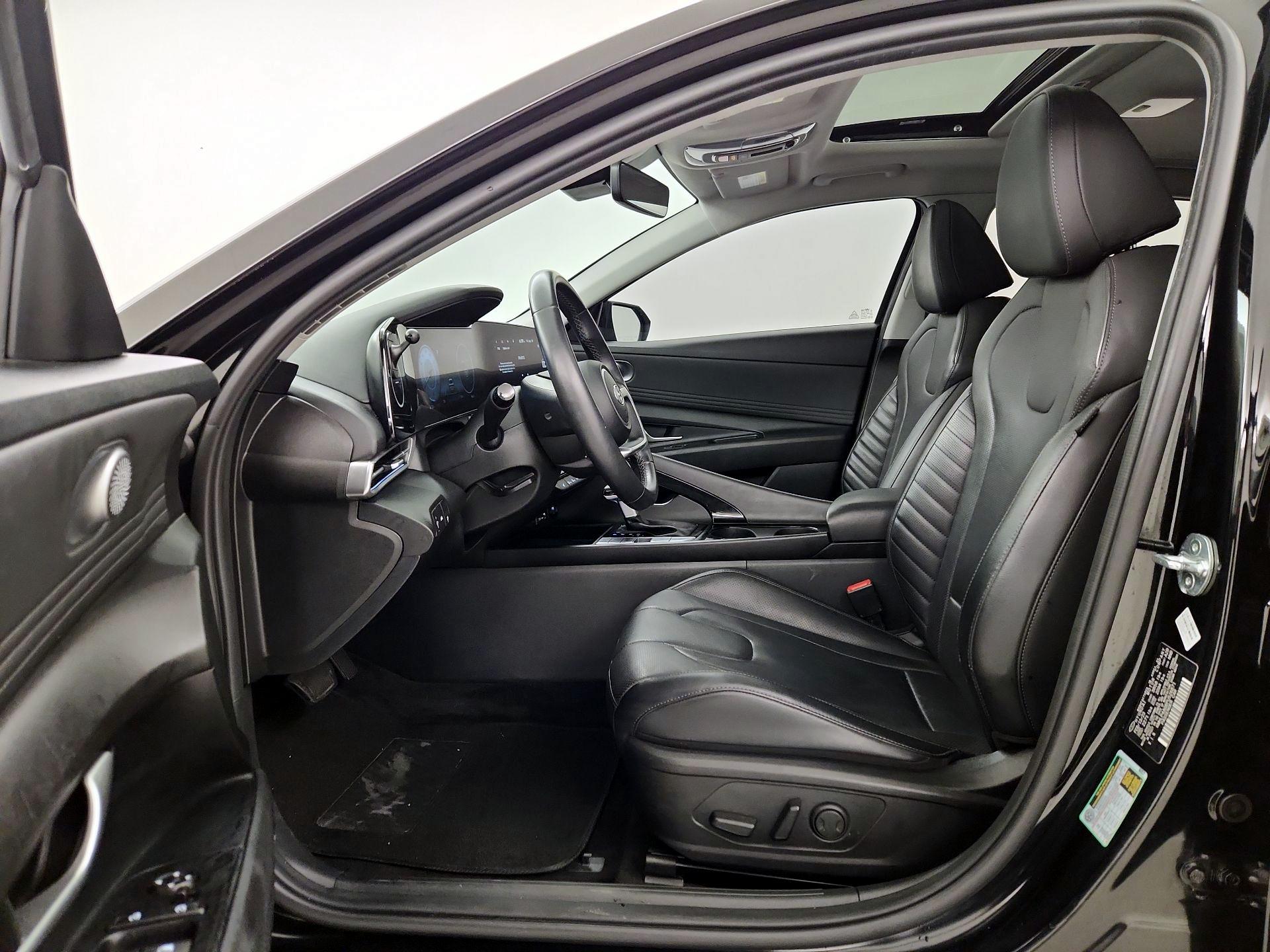 Thumbnail: 2023 Hyundai Elantra - 11