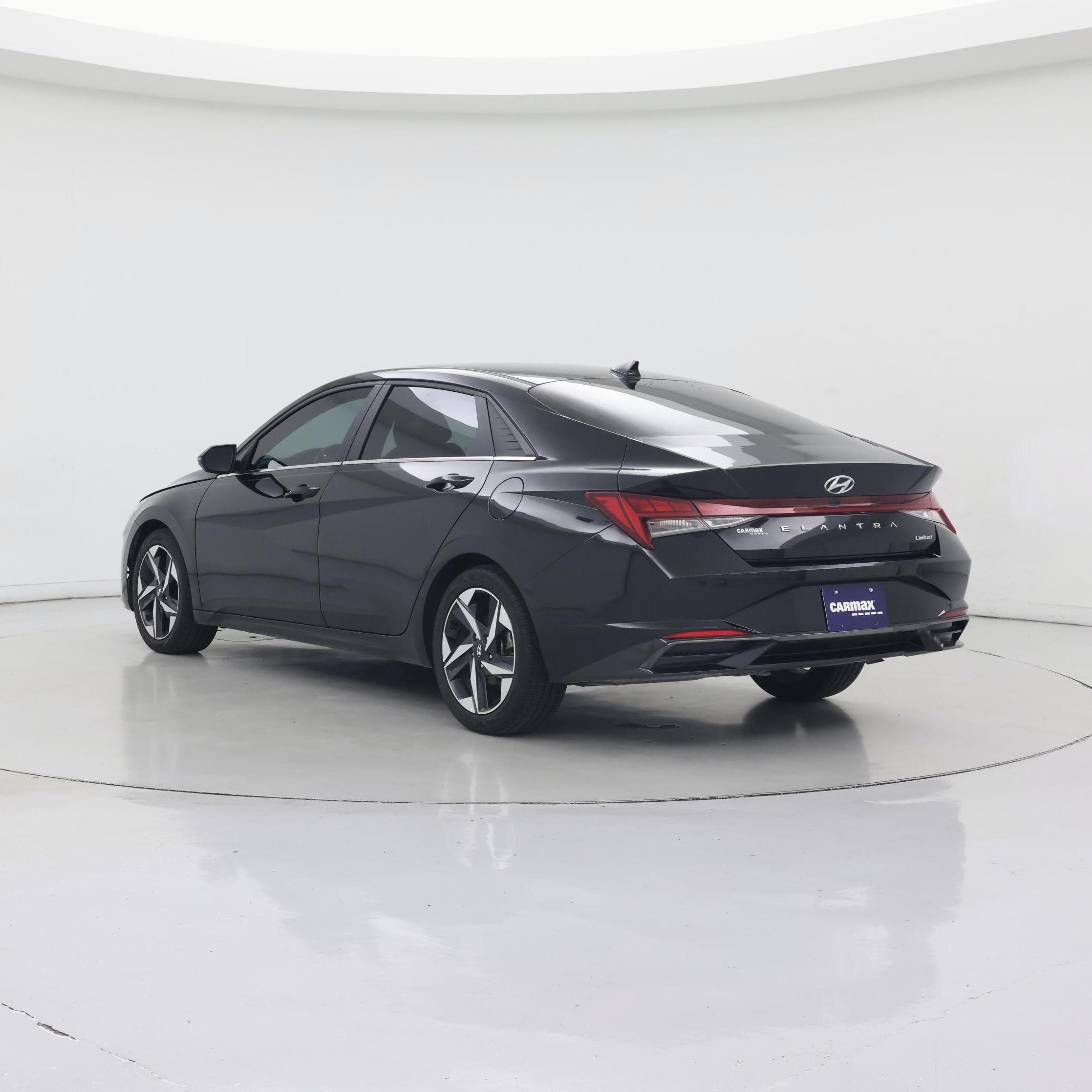 Thumbnail: 2023 Hyundai Elantra - 2