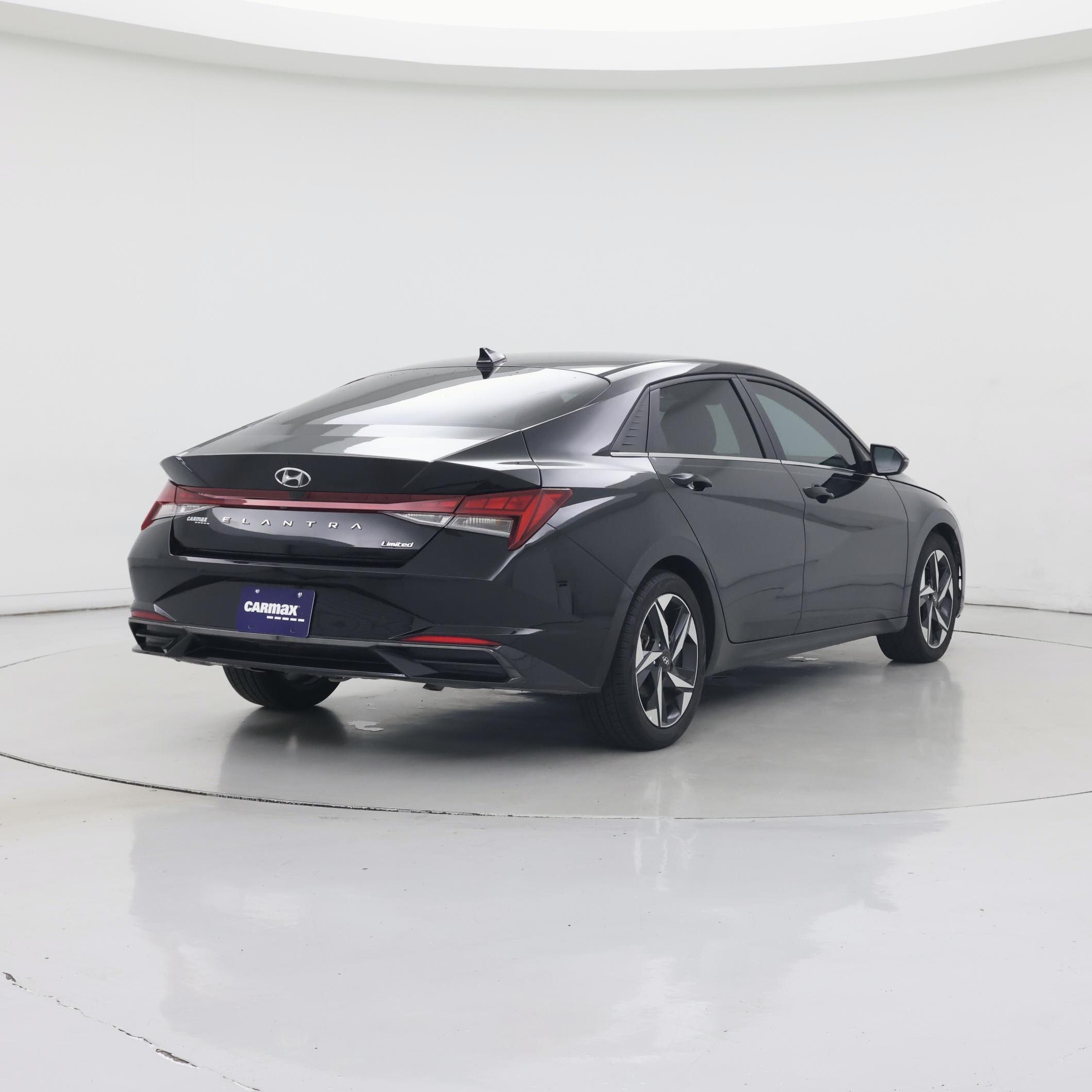 Thumbnail: 2023 Hyundai Elantra - 8