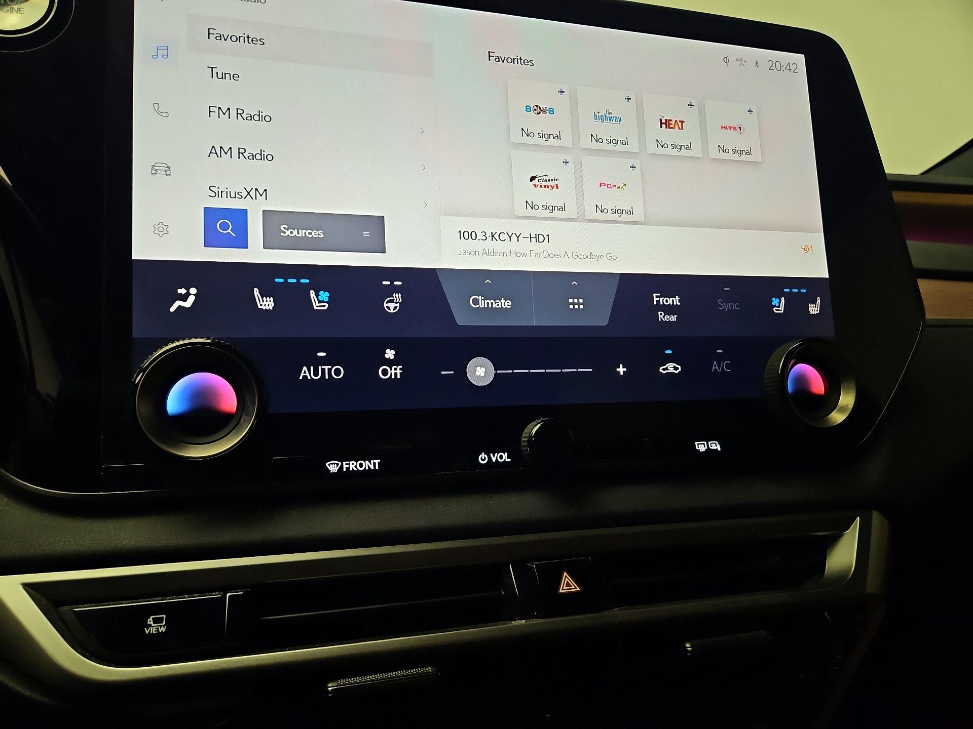 Thumbnail: 2023 Lexus RX - 16