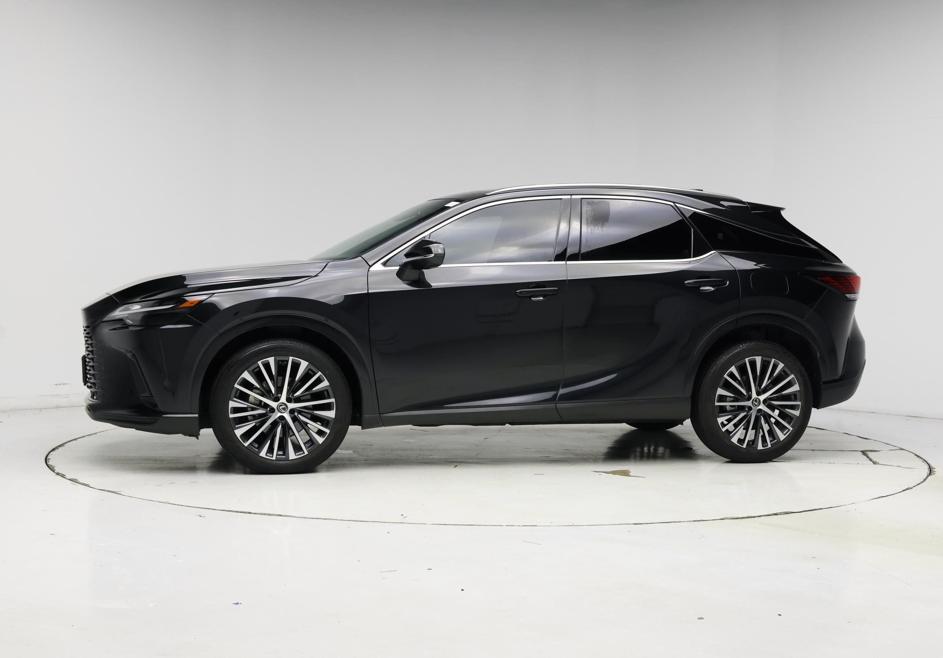Thumbnail: 2023 Lexus RX - 3