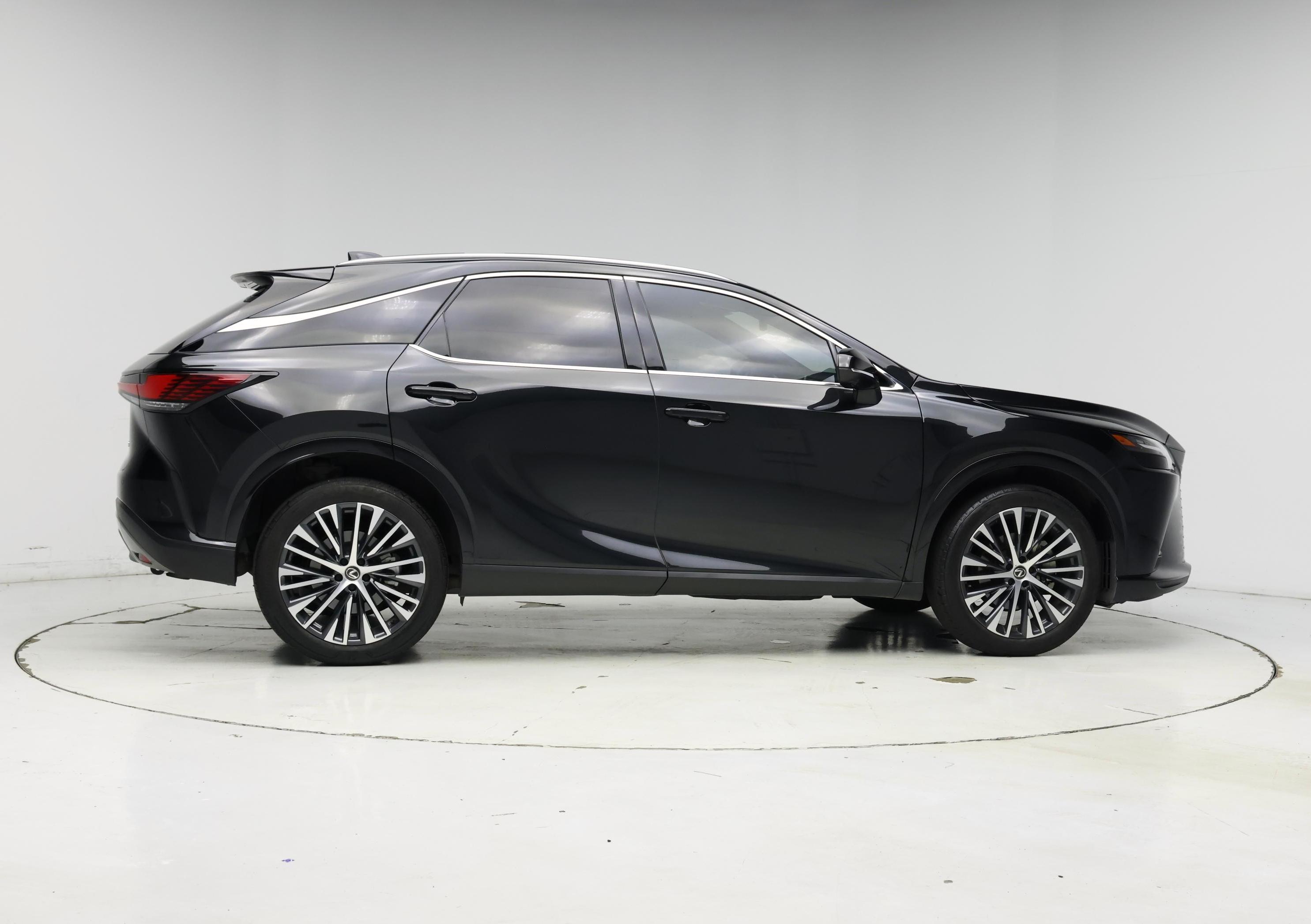 Thumbnail: 2023 Lexus RX - 7