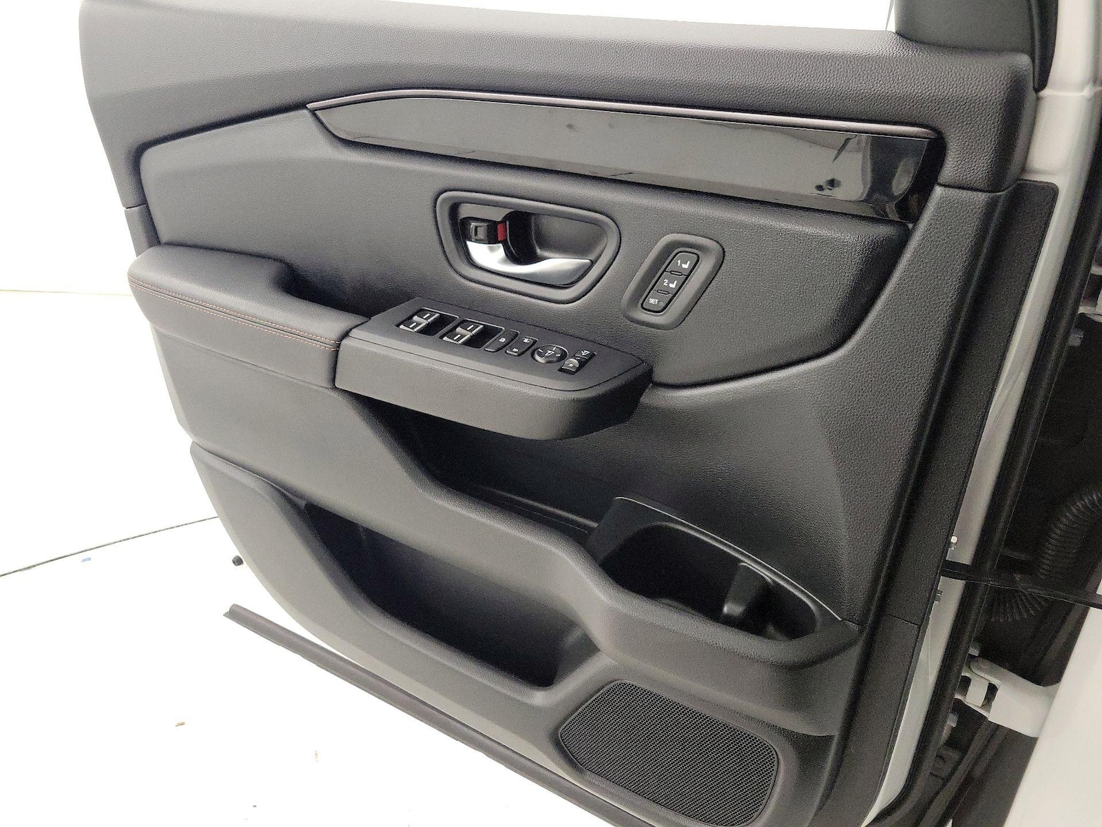 2025 Honda Pilot TrailSport - Photo 13