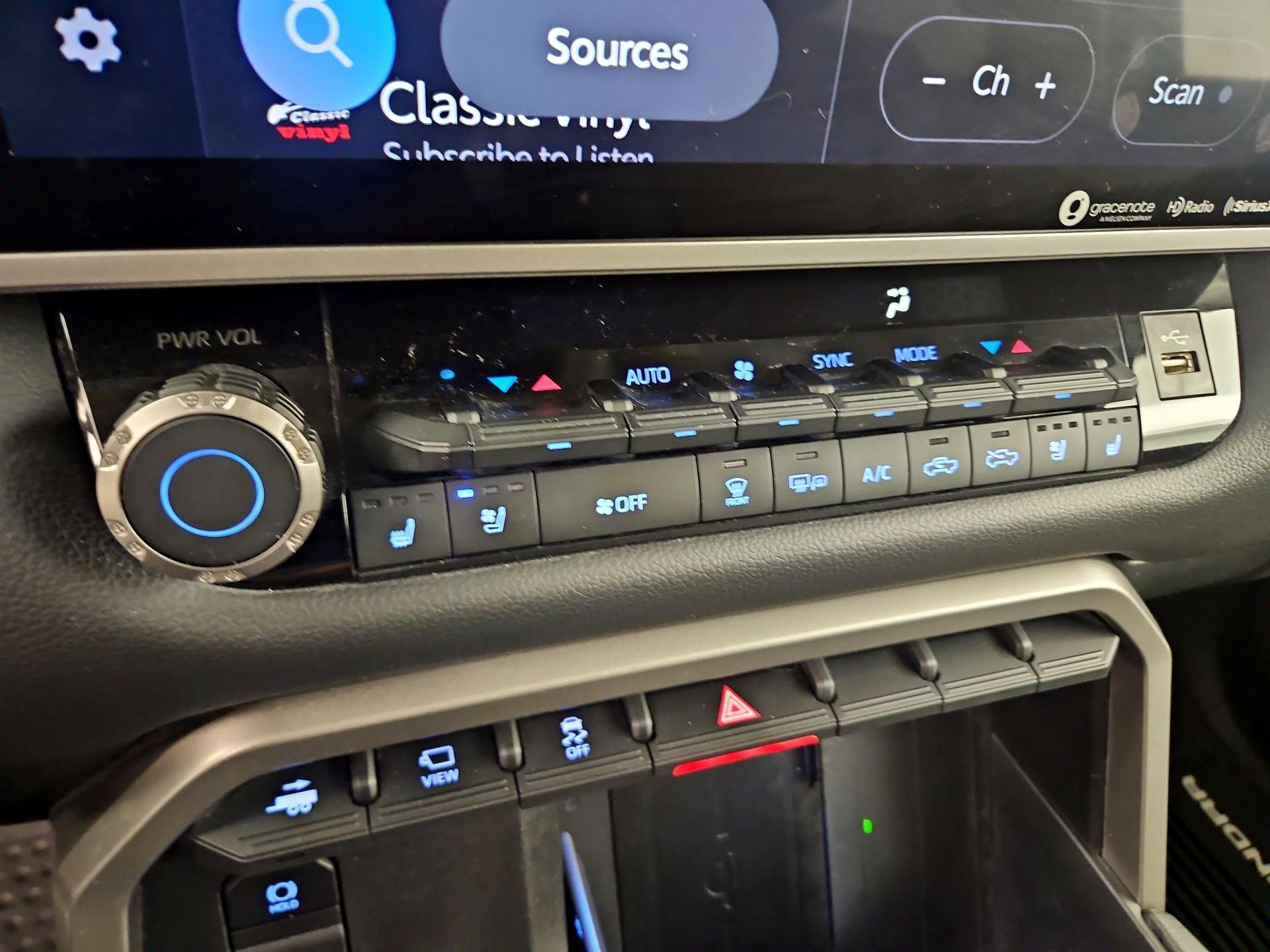 Thumbnail: 2024 Toyota Tundra - 16