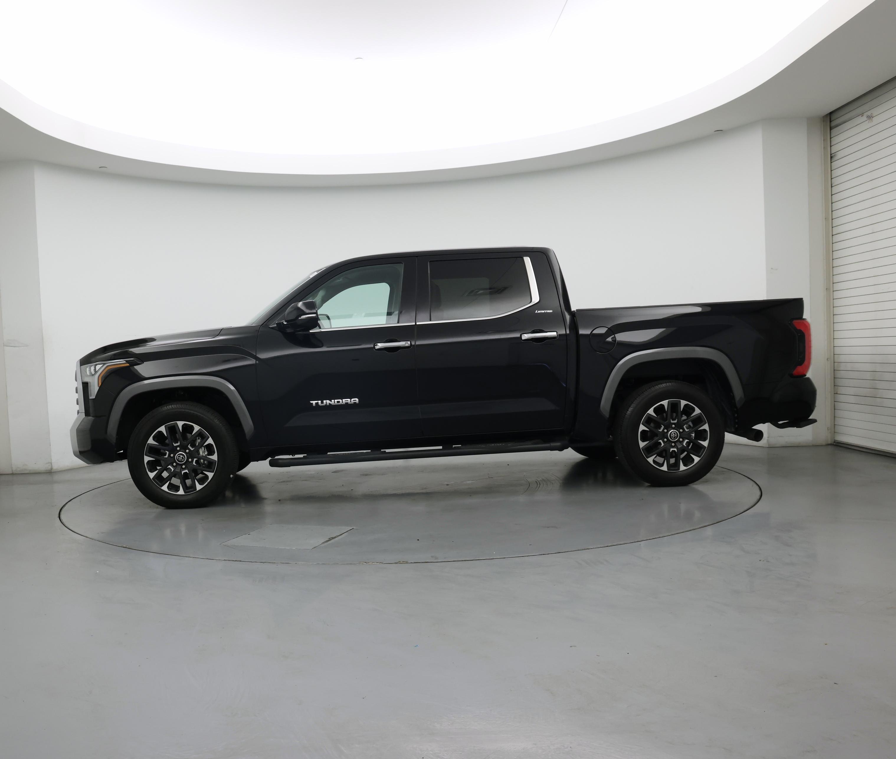 Thumbnail: 2024 Toyota Tundra - 3