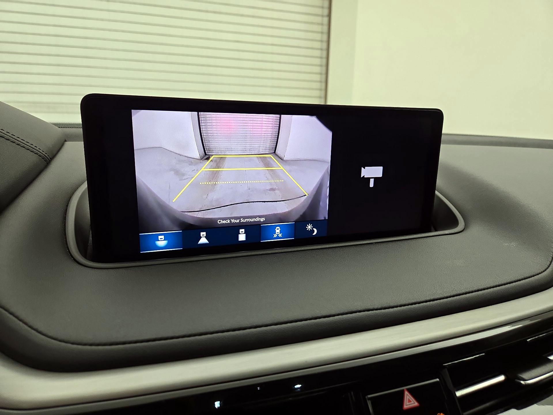 Thumbnail: 2023 Acura MDX - 15